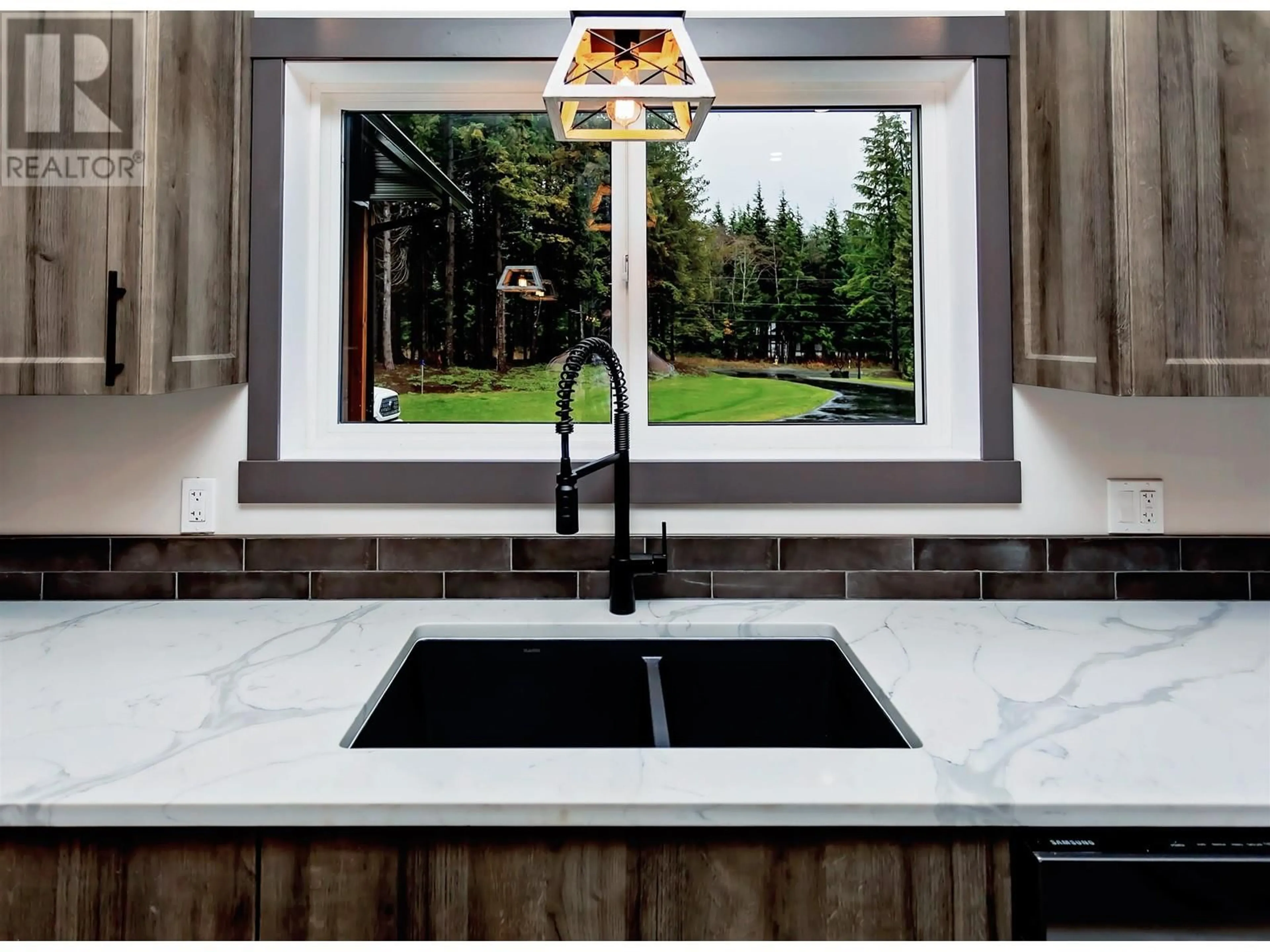 Contemporary kitchen, ceramic floors, mountain for 273 LOGANBERRY AVENUE, Kitimat British Columbia V8C0B6