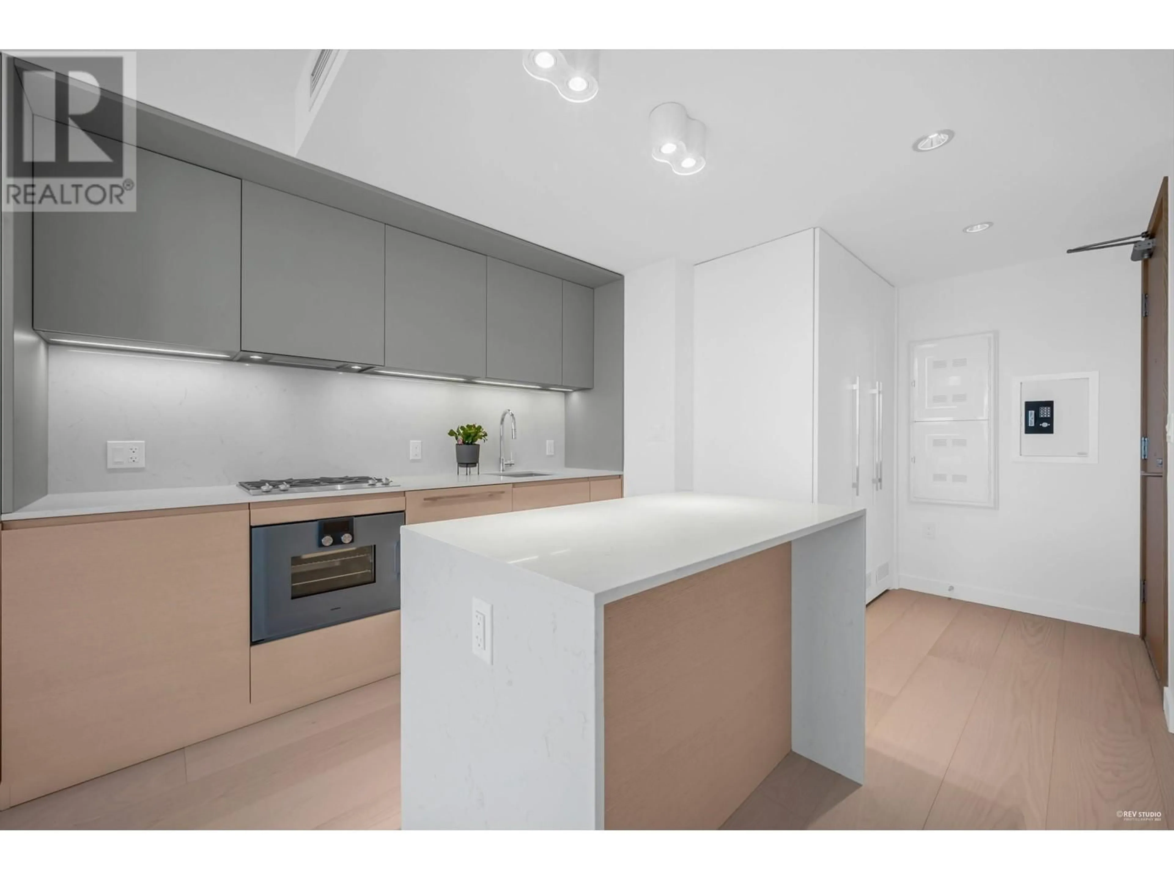 Standard kitchen for 3312 1289 HORNBY STREET, Vancouver British Columbia V6Z0G7