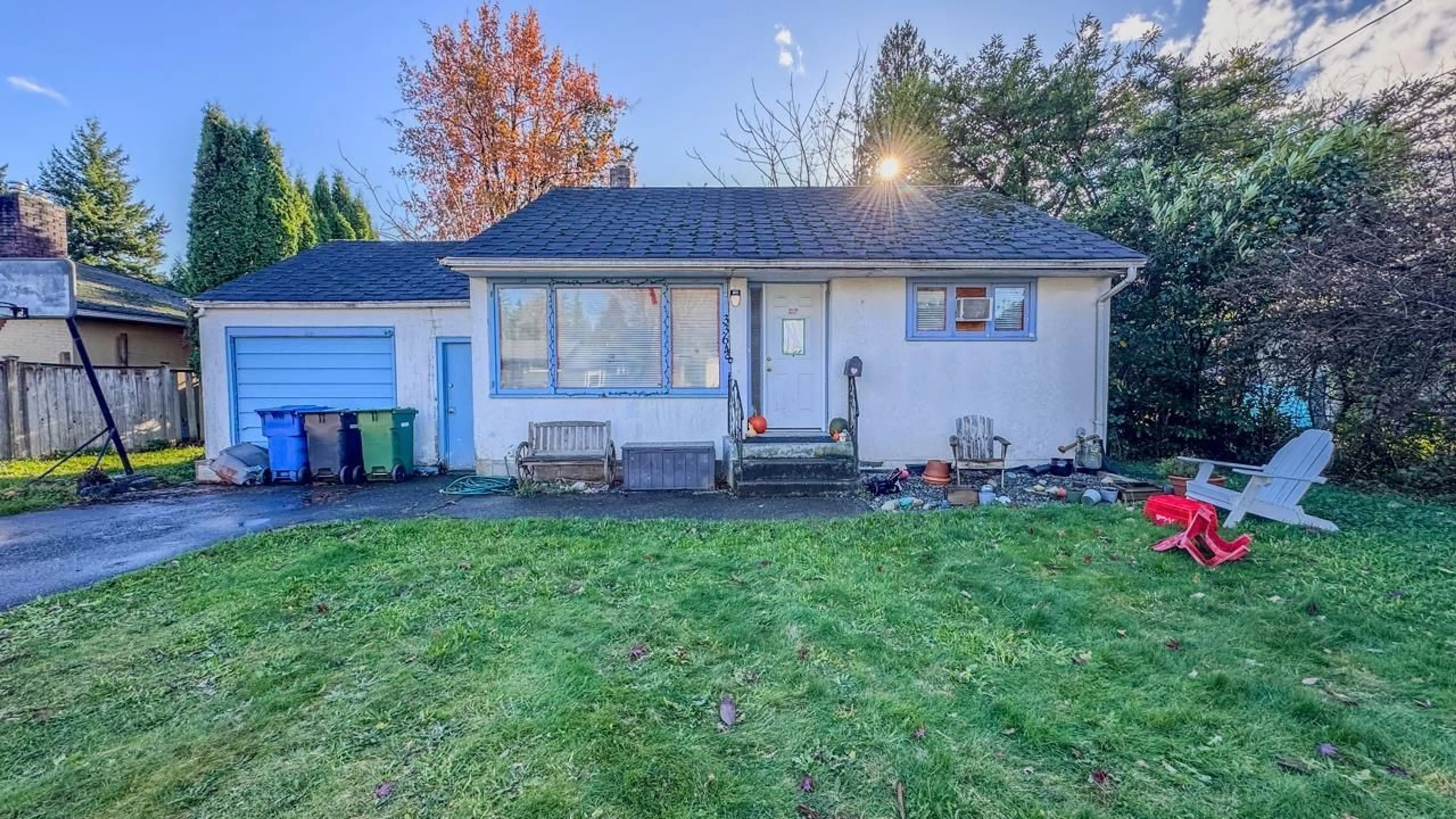 Frontside or backside of a home, the fenced backyard for 33648 LINCOLN ROAD, Abbotsford British Columbia V2S1R9