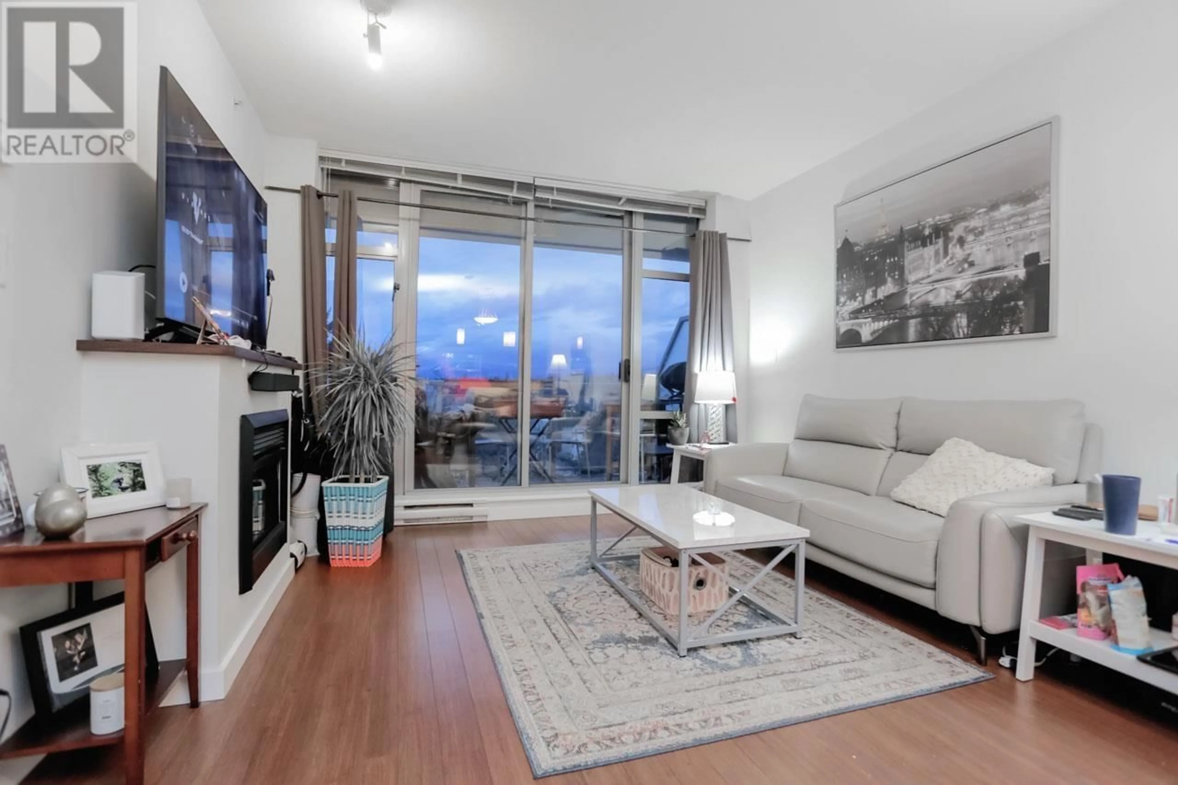 Living room, wood floors for 1109 280 ROSS DRIVE, New Westminster British Columbia V3L0C2