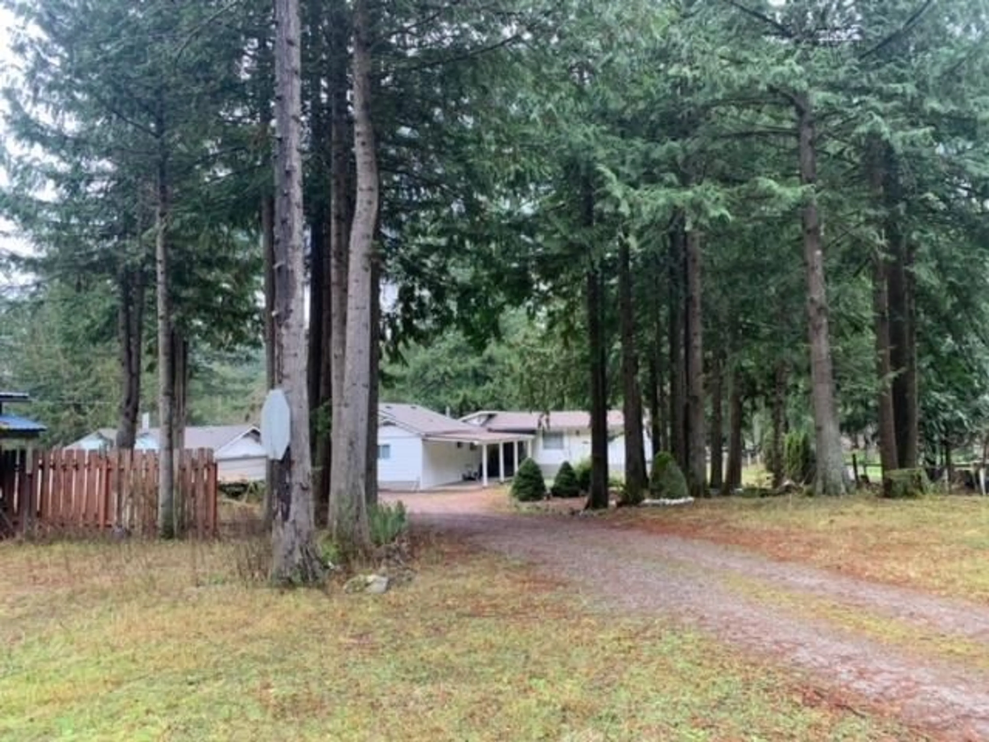 A pic from outside/outdoor area/front of a property/back of a property/a pic from drone, forest/trees view for 19552 SILVER SKAGIT ROAD, Hope British Columbia V0X1L2