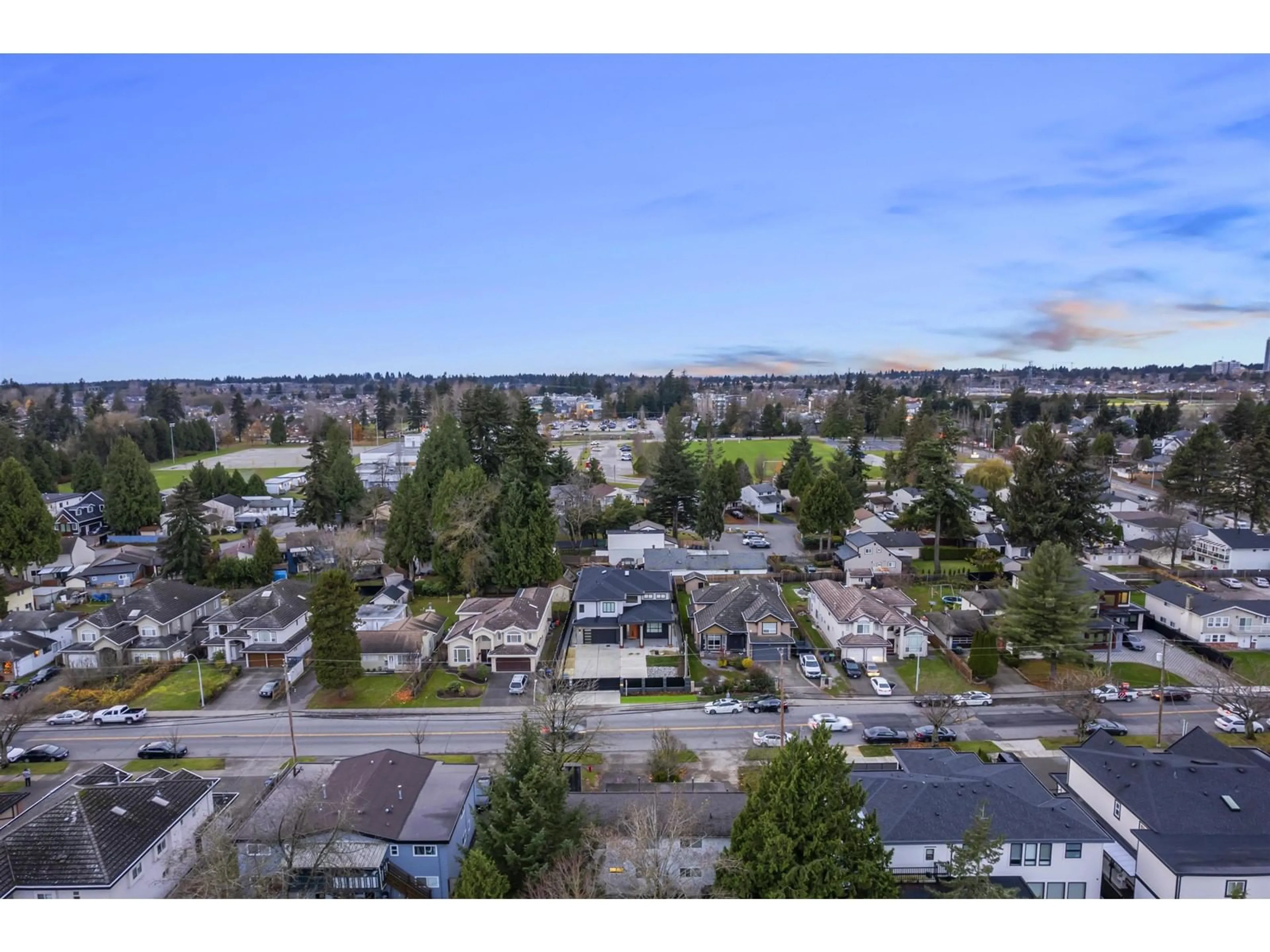 A pic from exterior of the house or condo, the street view for 7125 130 STREET, Surrey British Columbia V3W4J6