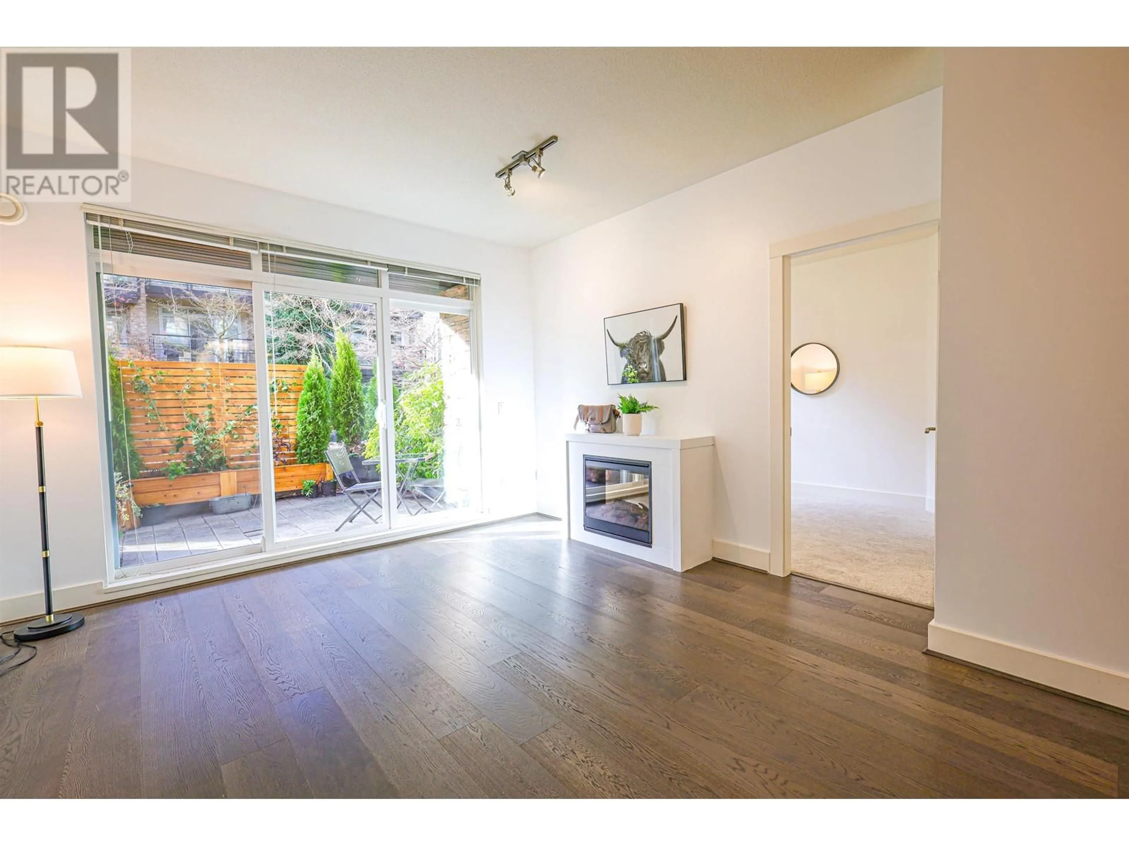 Indoor foyer, wood floors for 123 5928 BIRNEY AVENUE, Vancouver British Columbia V6S0B5