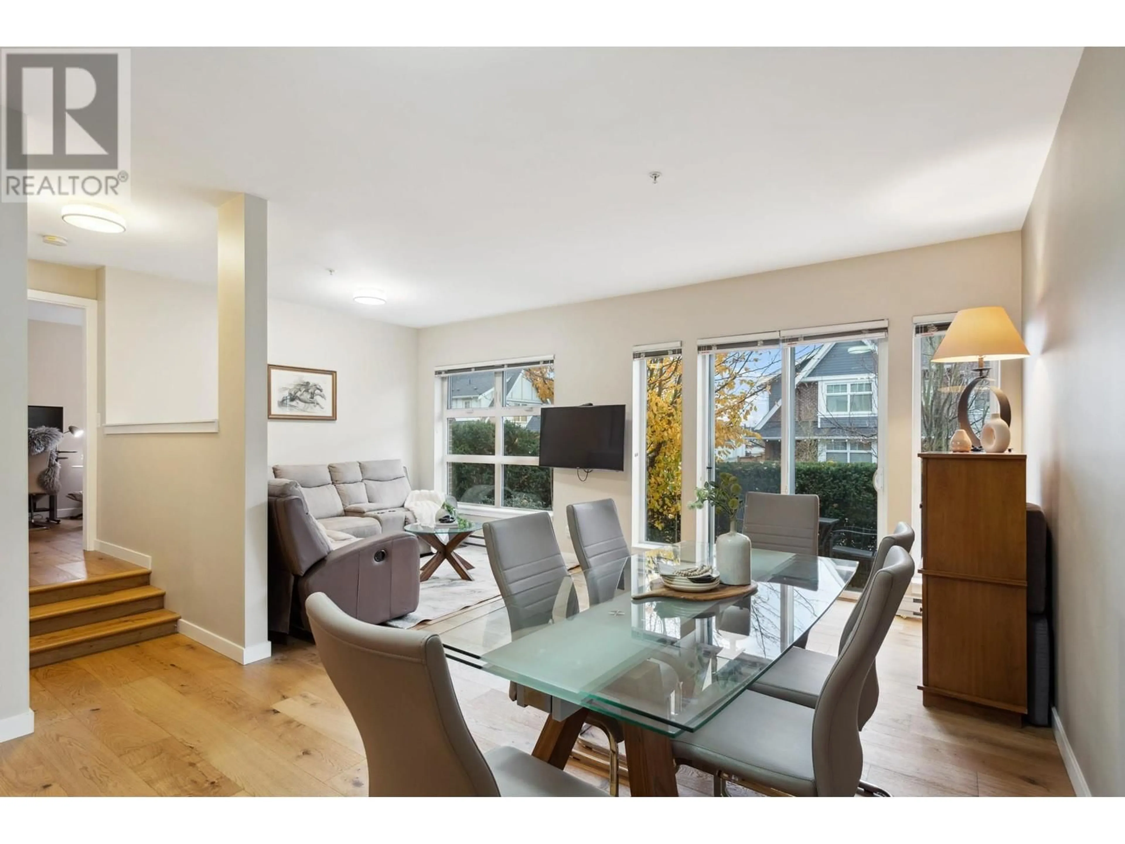 Dining room, wood floors for 107 215 BROOKES STREET, New Westminster British Columbia V3M0G5