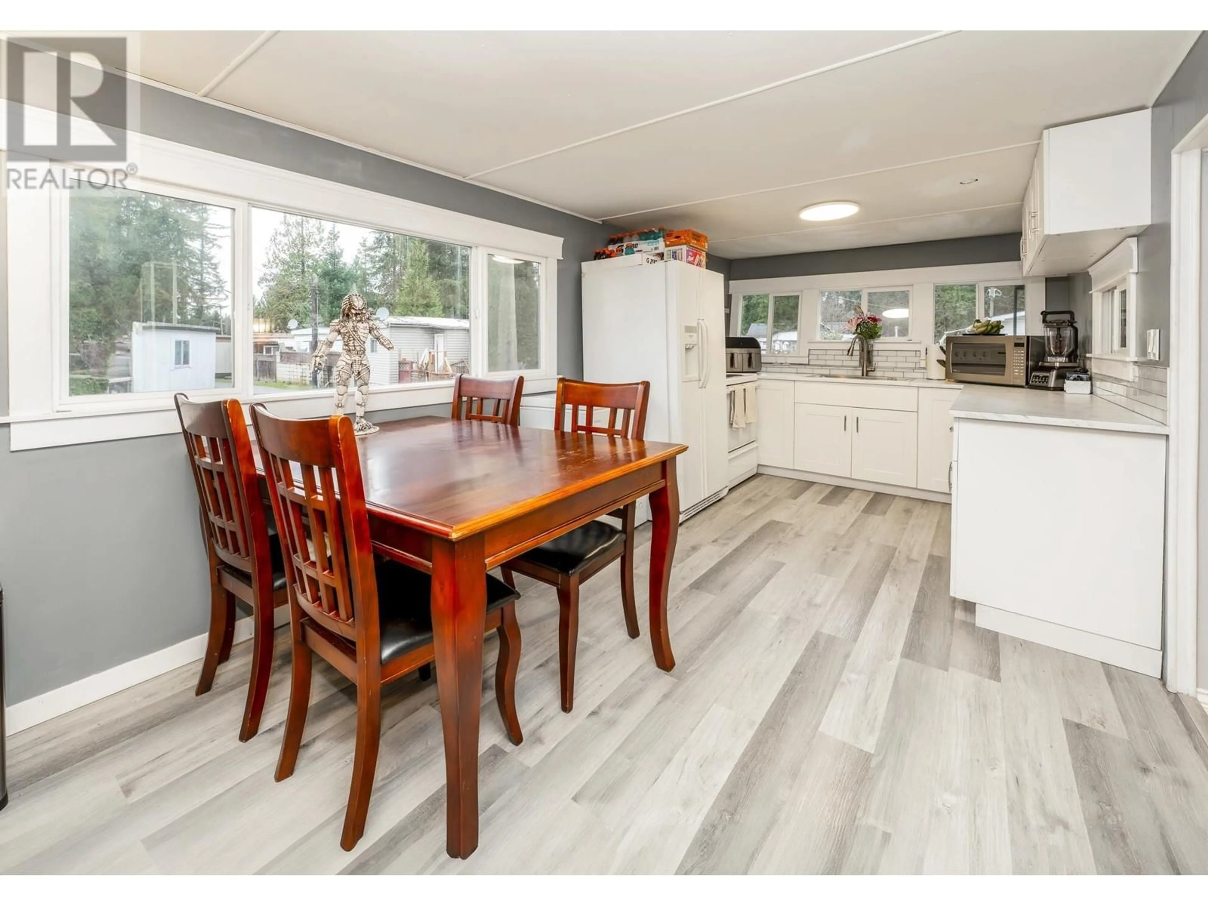 Open concept kitchen for 23252 CALVIN CRESCENT, Maple Ridge British Columbia V2X4S3