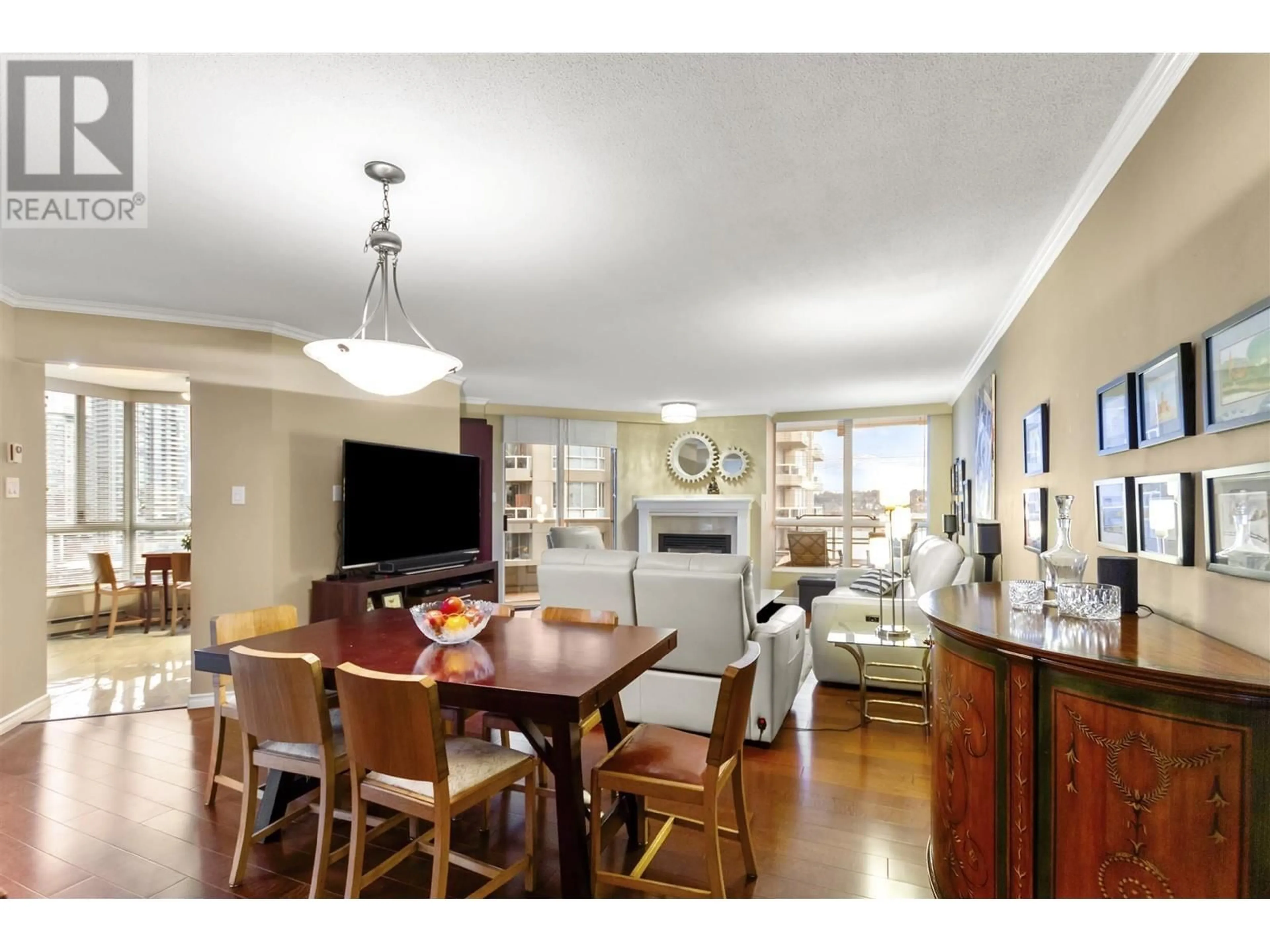 Dining room, wood floors, cottage for 1604 1245 QUAYSIDE DRIVE, New Westminster British Columbia V3M6J6