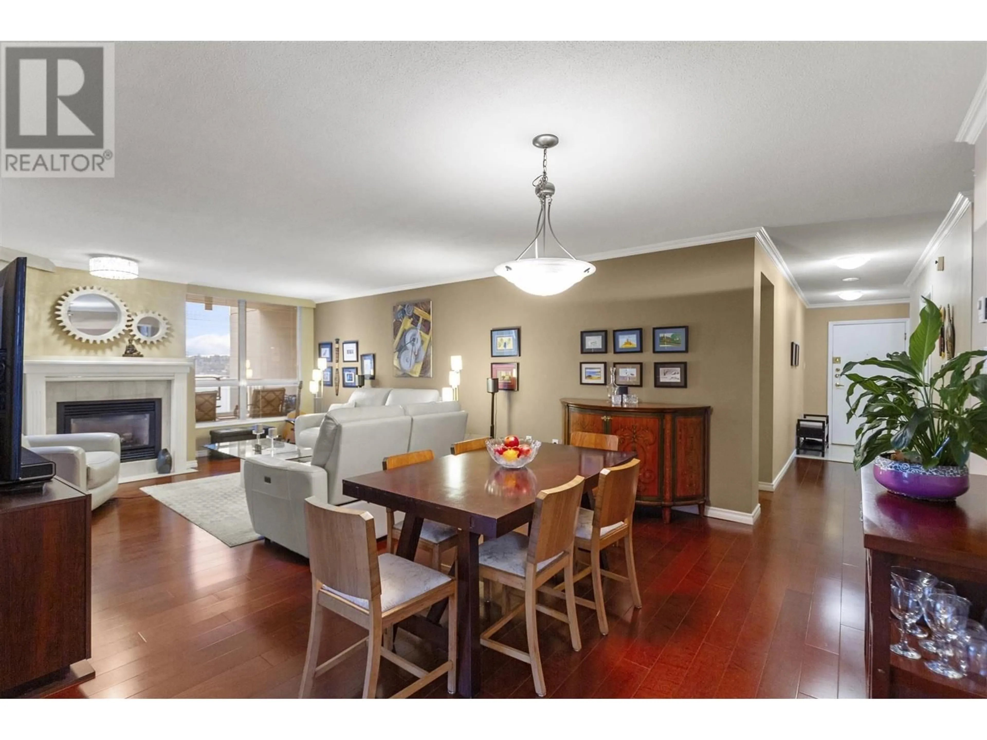 Dining room, wood floors, cottage for 1604 1245 QUAYSIDE DRIVE, New Westminster British Columbia V3M6J6