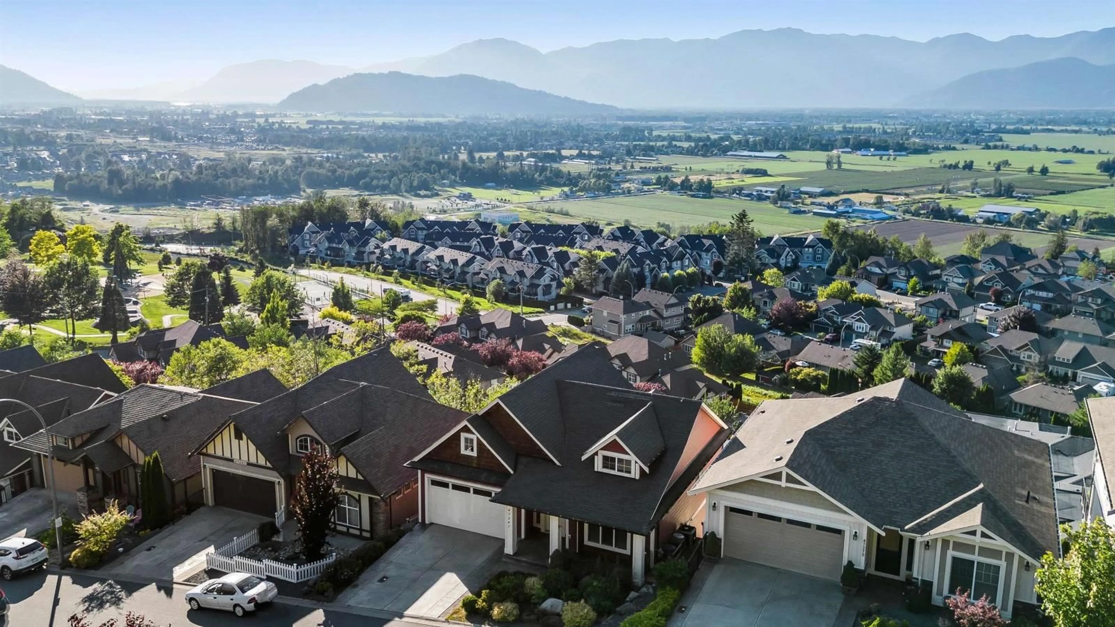 Frontside or backside of a home, the view of mountain for 47267 SKYLINE DRIVE, Chilliwack British Columbia V2R0R4