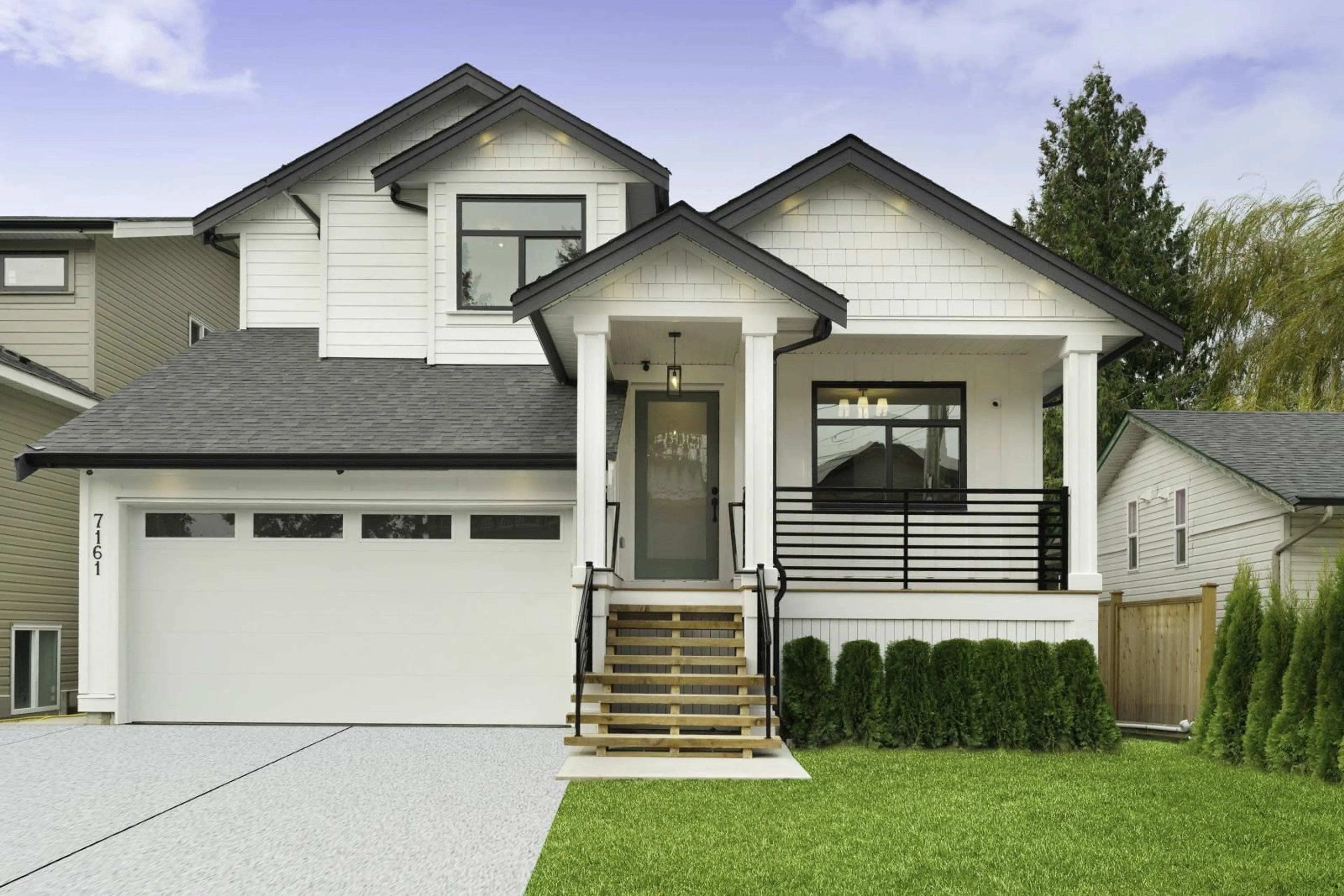 Home with vinyl exterior material for 7161 ELWOOD DRIVE, Chilliwack British Columbia V2R1G8