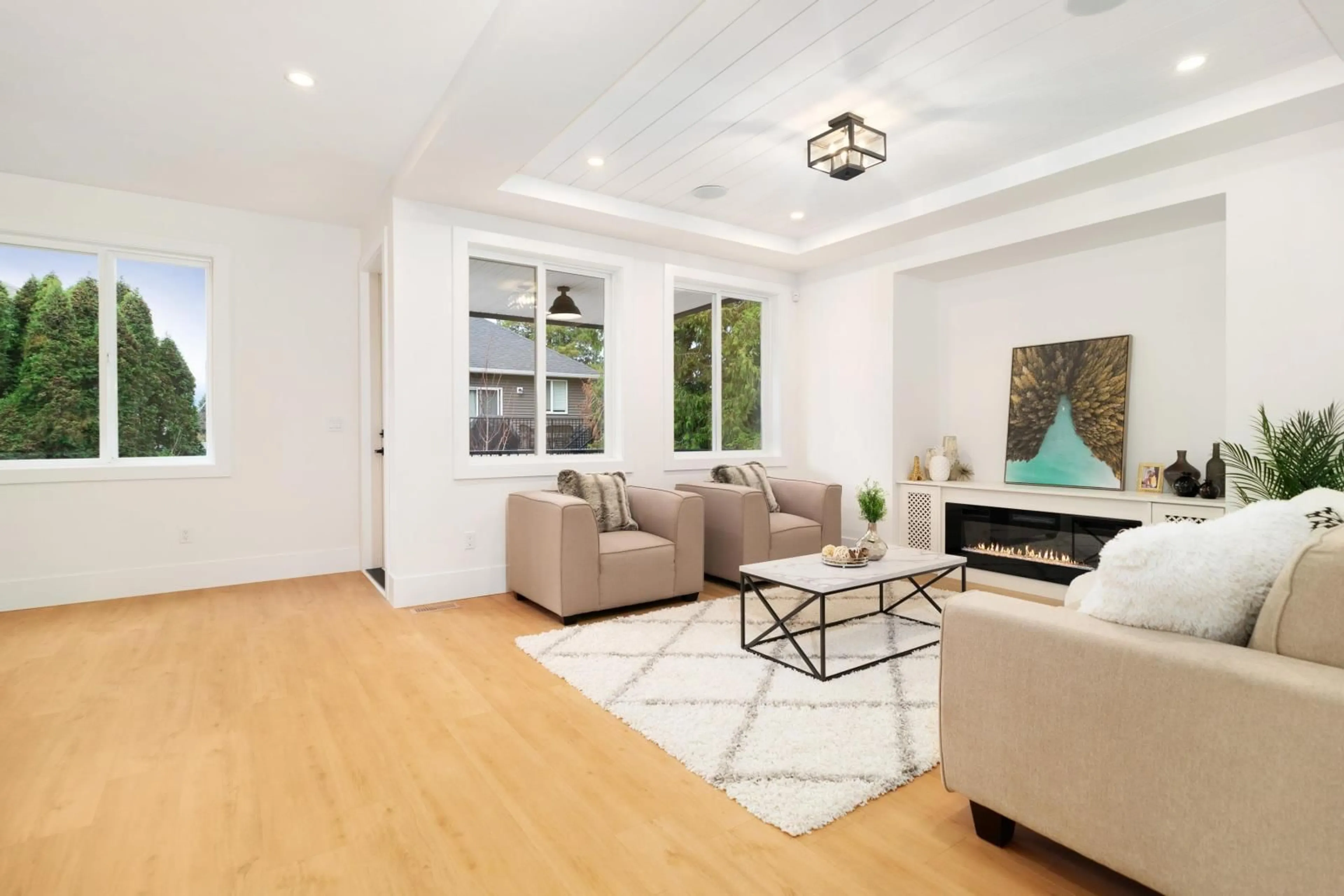 Living room, wood floors for 7161 ELWOOD DRIVE|Sardis West Vedder, Chilliwack British Columbia V2R1G8