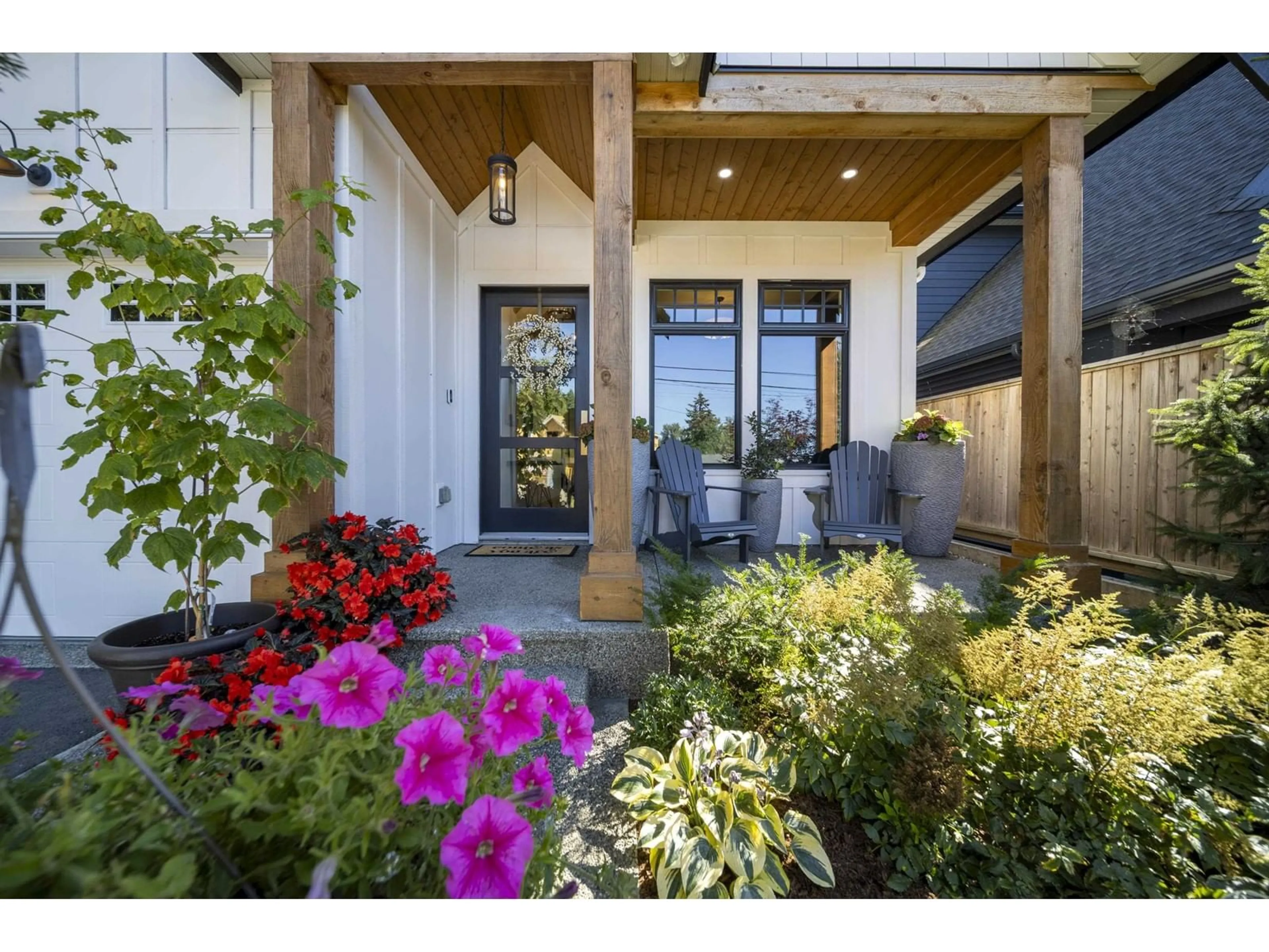 Indoor entryway, wood floors for 23740 OLD YALE ROAD, Langley British Columbia V2Z2K4