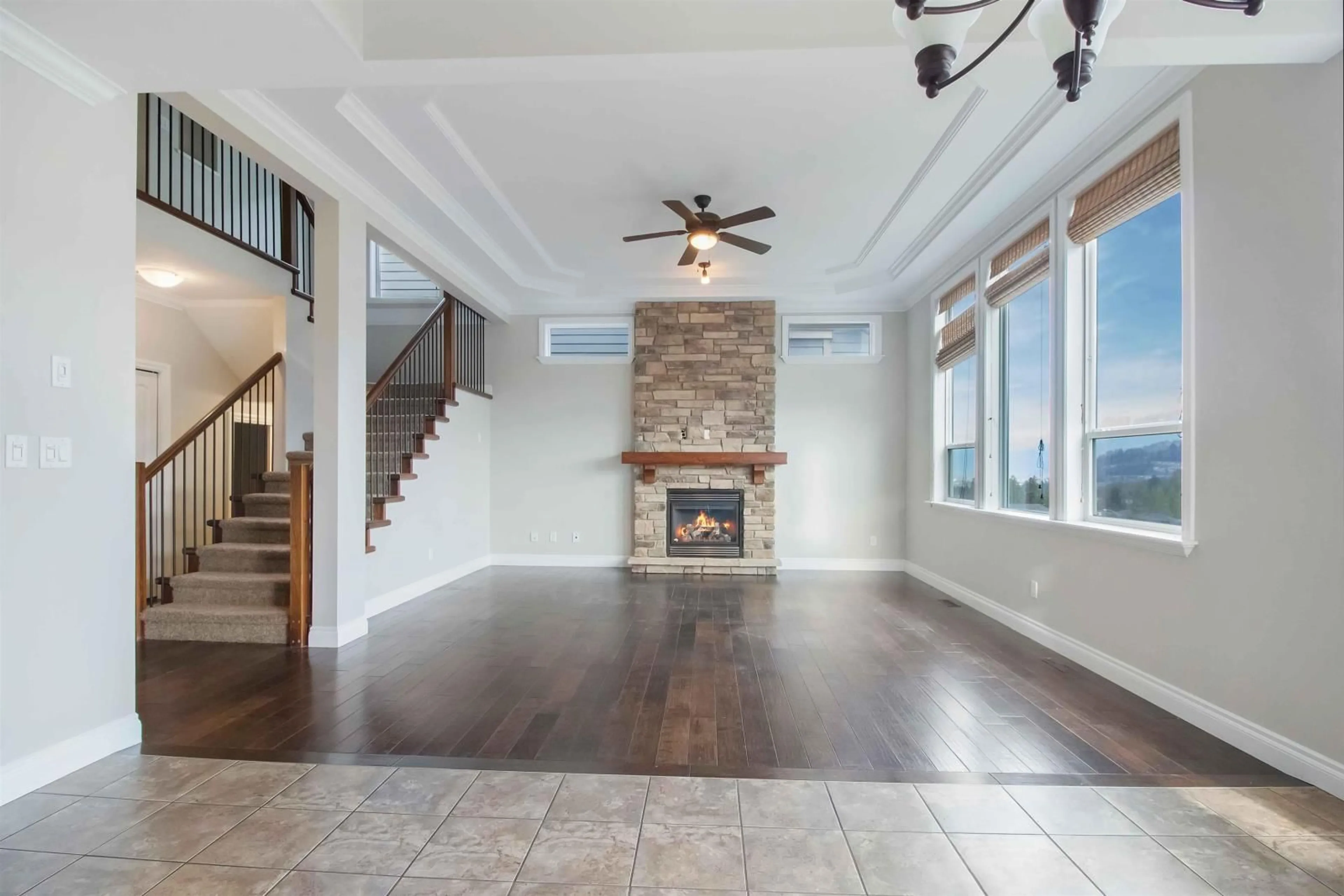 Living room, wood floors for 5418 CHERRYWOOD DRIVE, Chilliwack British Columbia V2R0B3