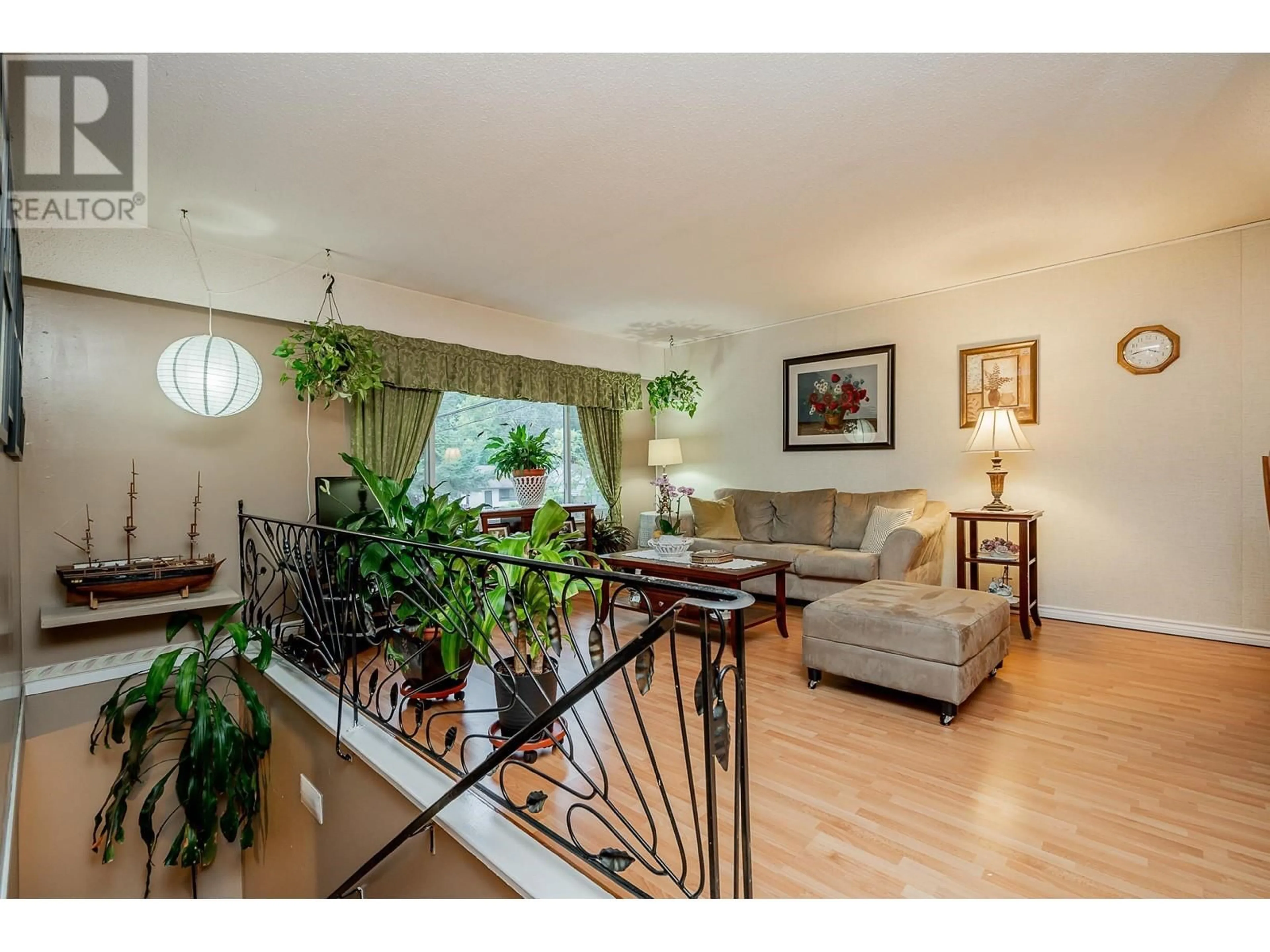 Living room, wood floors for 2127 CENTRAL AVENUE, Port Coquitlam British Columbia V3C1V4