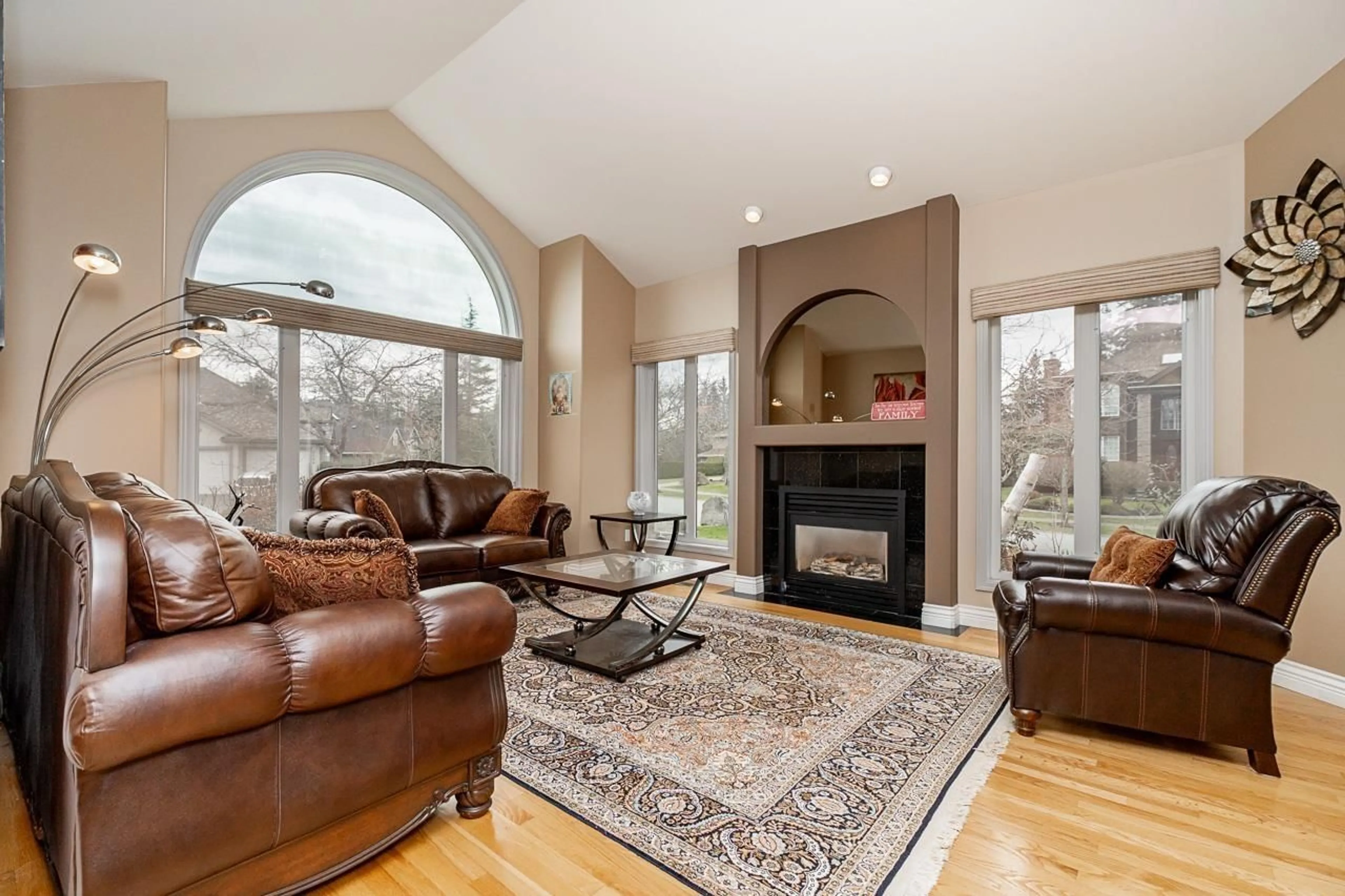 Living room with furniture, unknown for 2305 139A STREET, Surrey British Columbia V4A9V4