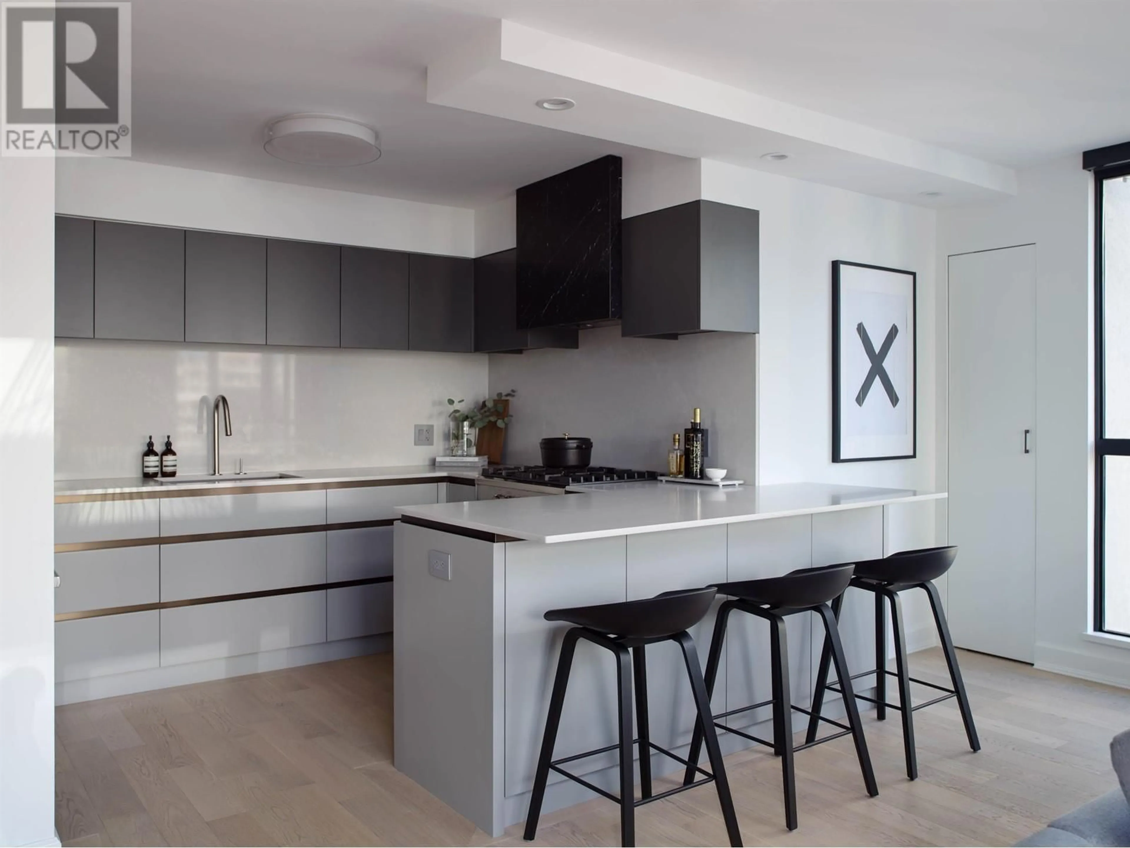 Contemporary kitchen, unknown for 1005 - 1238 RICHARDS STREET, Vancouver British Columbia V6B6M6