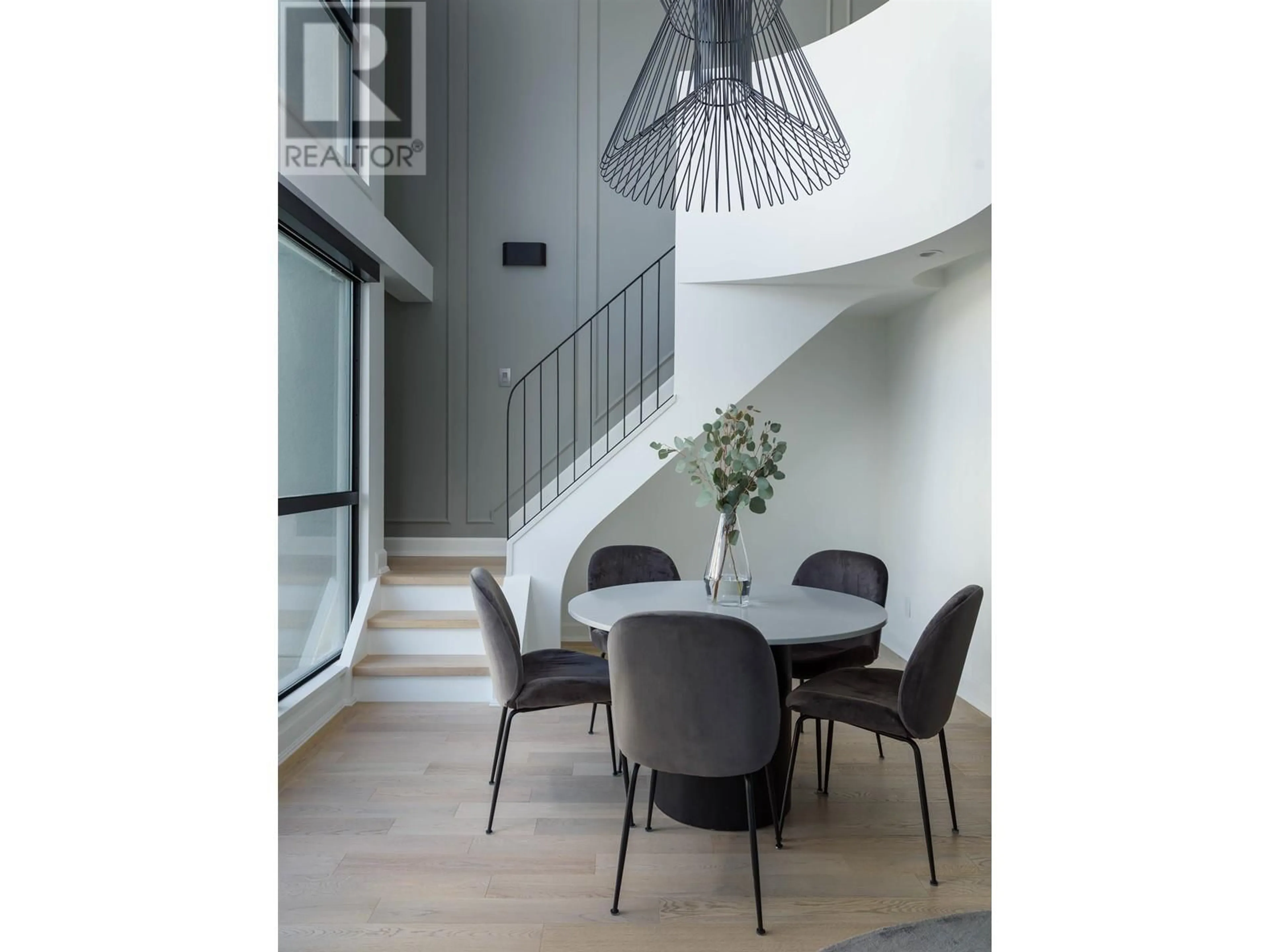 Dining room, wood floors for 1005 1238 RICHARDS STREET, Vancouver British Columbia V6B6M6