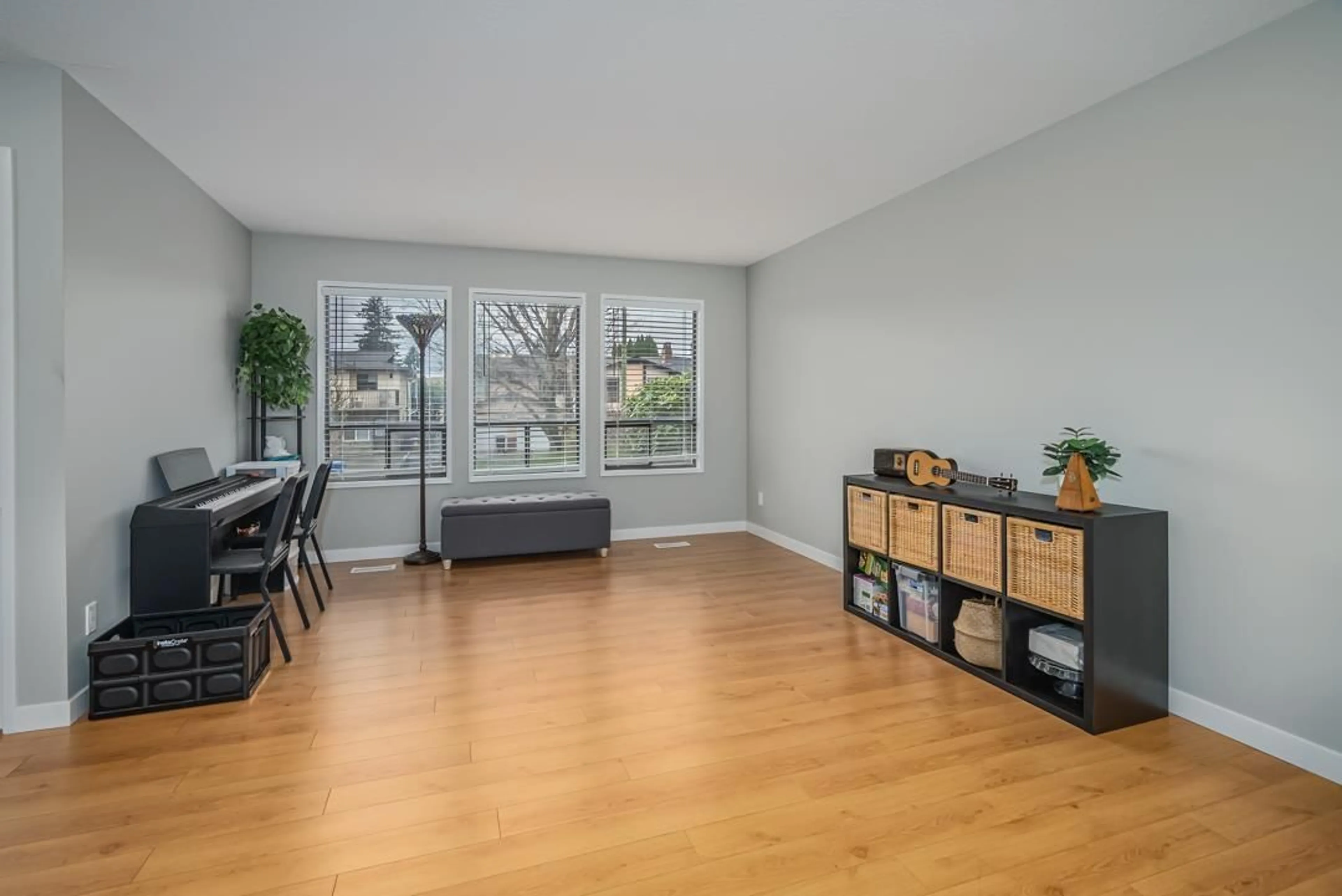 Other indoor space, wood floors for 3630 NANAIMO CRESCENT, Abbotsford British Columbia V2T4Z6