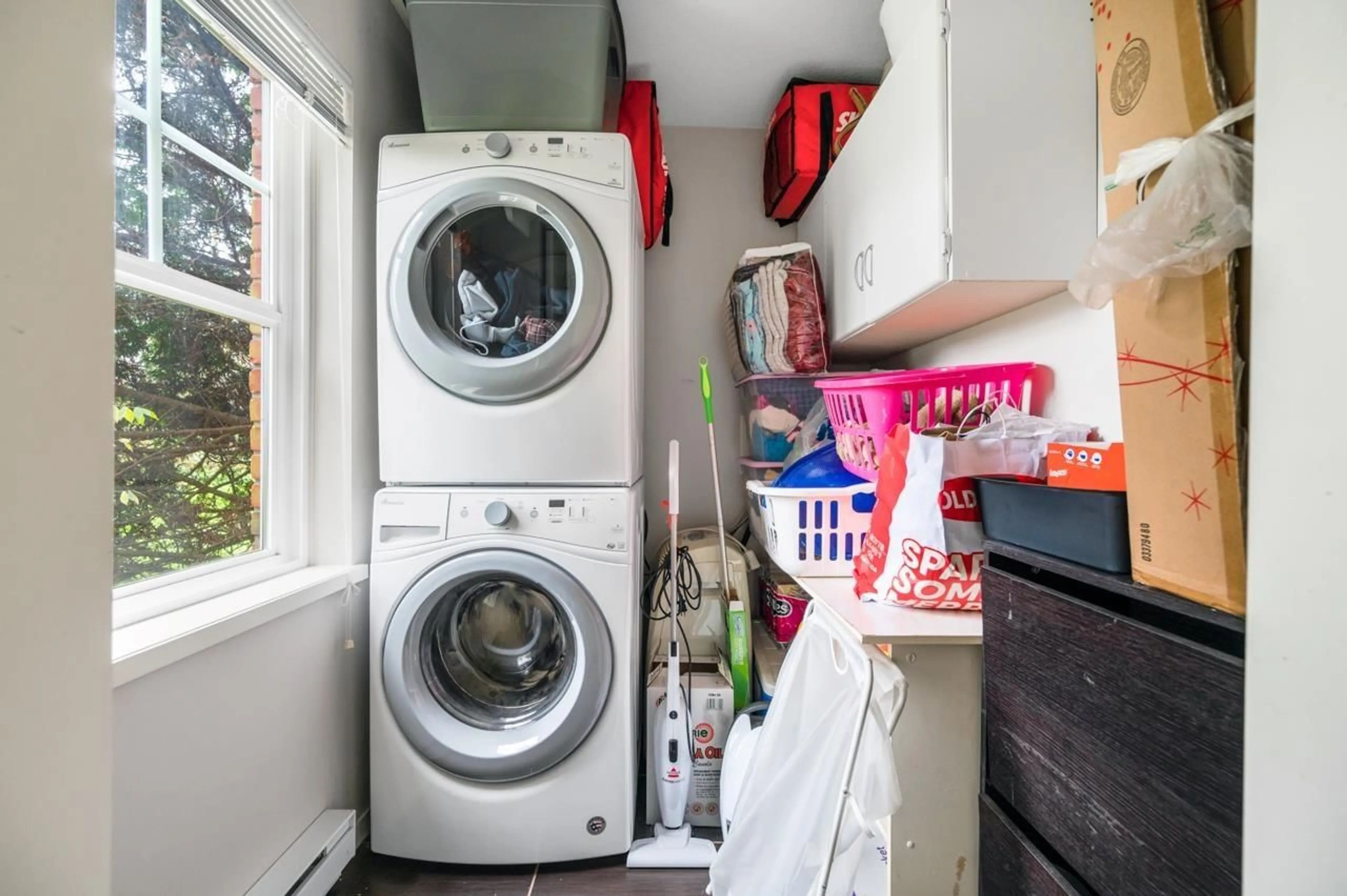 Laundry room for 65 18983 72A AVENUE, Surrey British Columbia V4N1A5