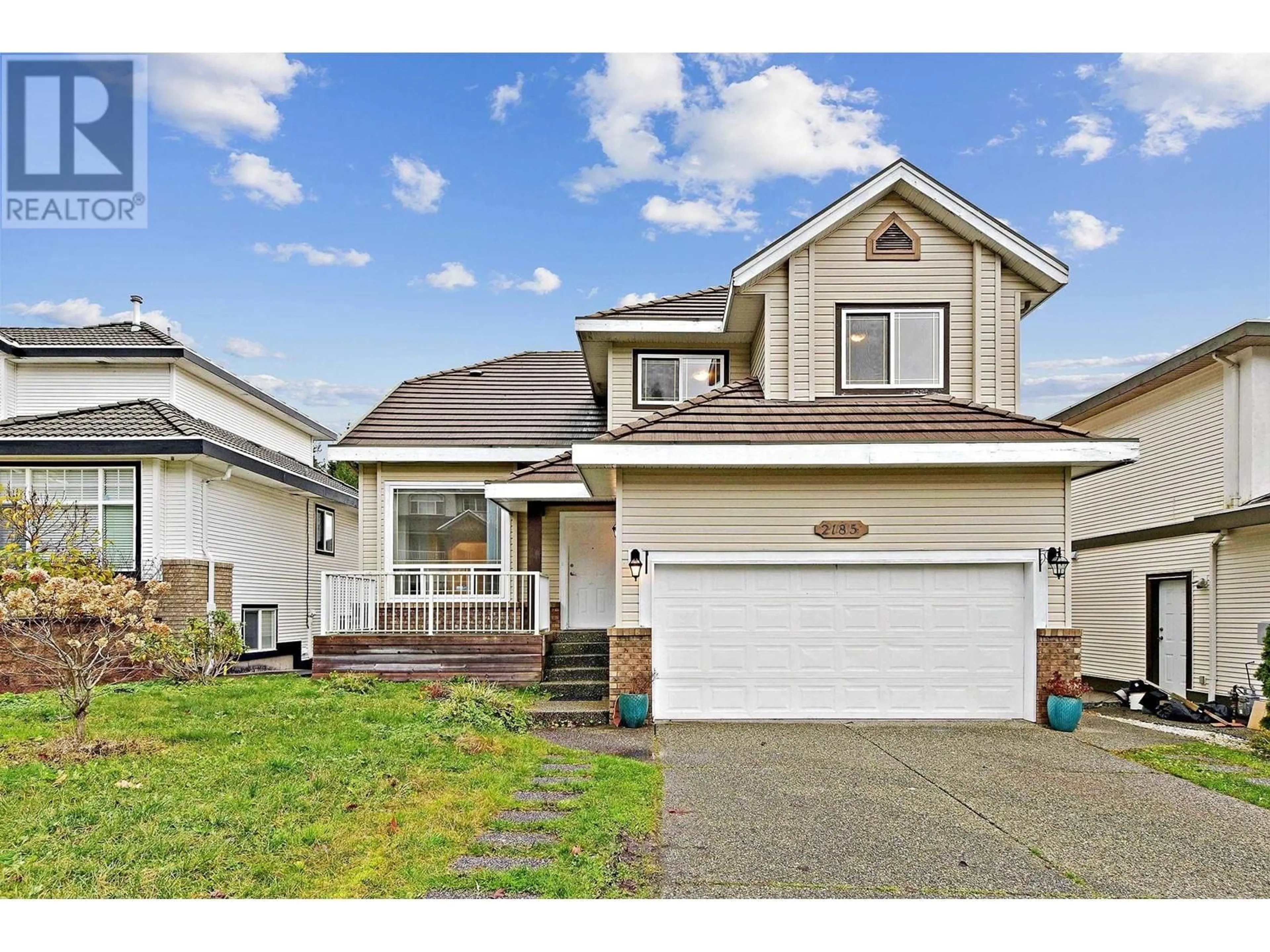 Frontside or backside of a home, the street view for 2185 TURNBERRY LANE, Coquitlam British Columbia V3E3N3