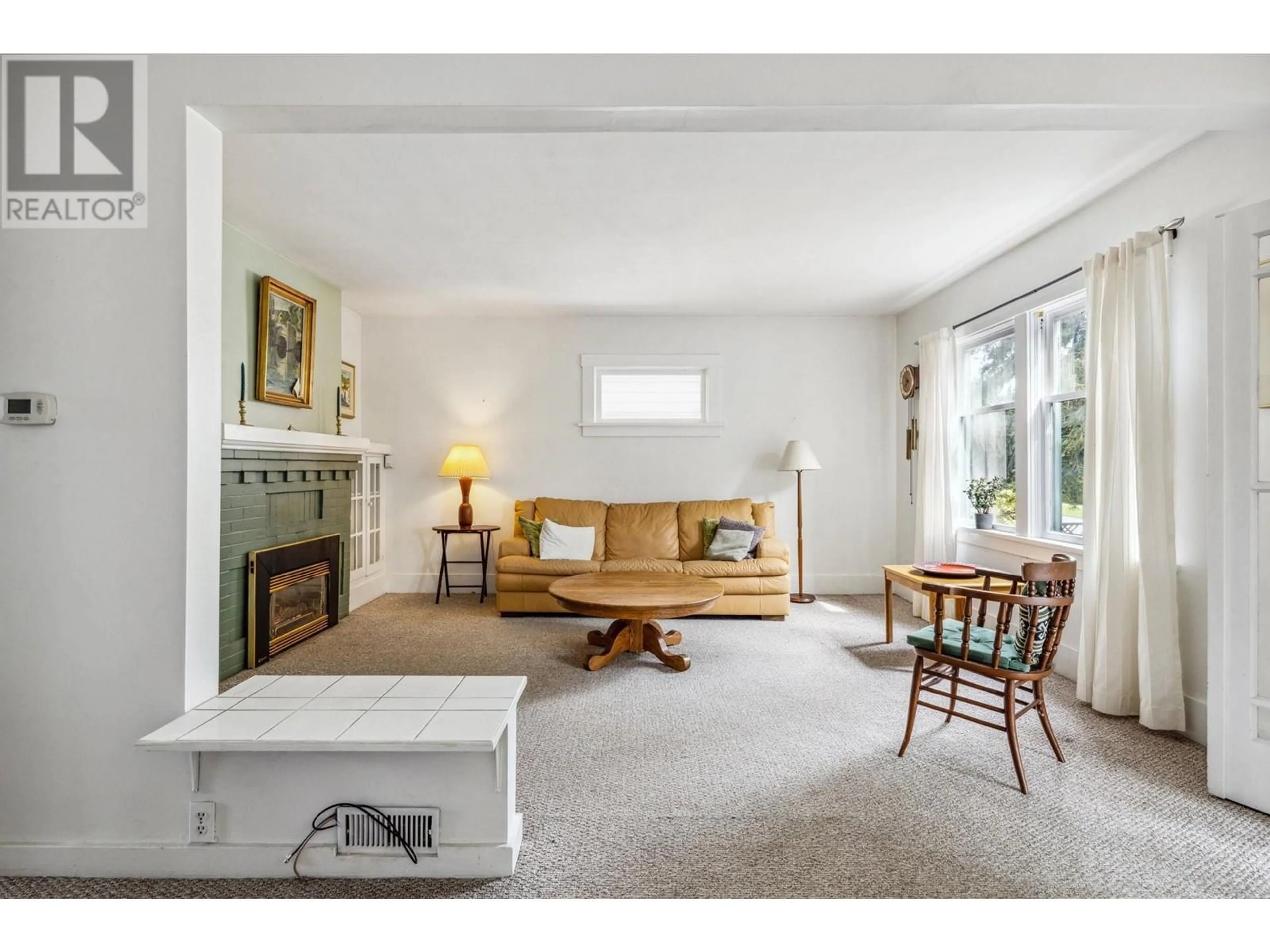 Living room with furniture, unknown for 8321 SHAUGHNESSY STREET, Vancouver British Columbia V6P3Y1