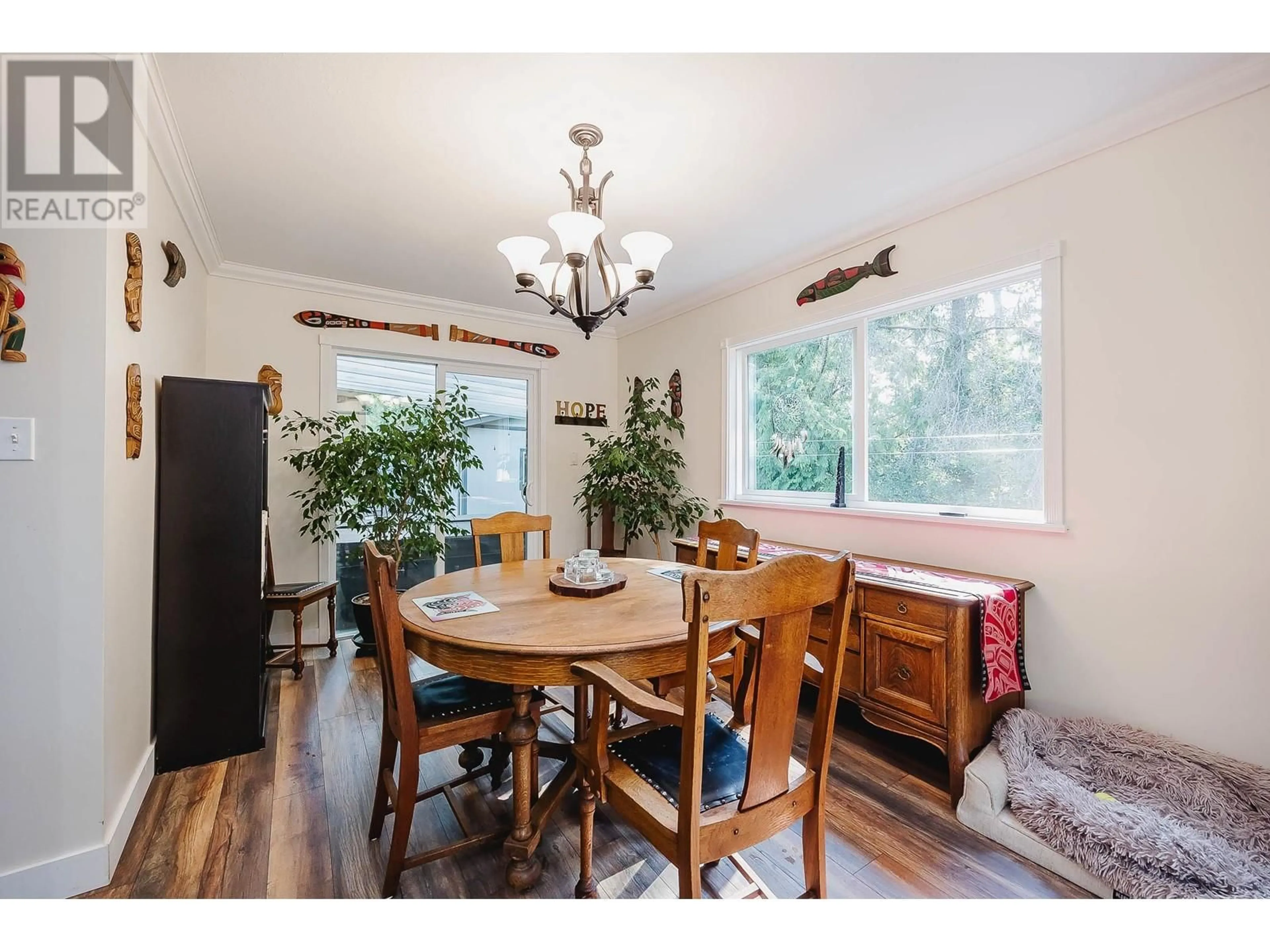 Dining room, wood floors, cottage for 23770 119B AVENUE, Maple Ridge British Columbia V4R1V9