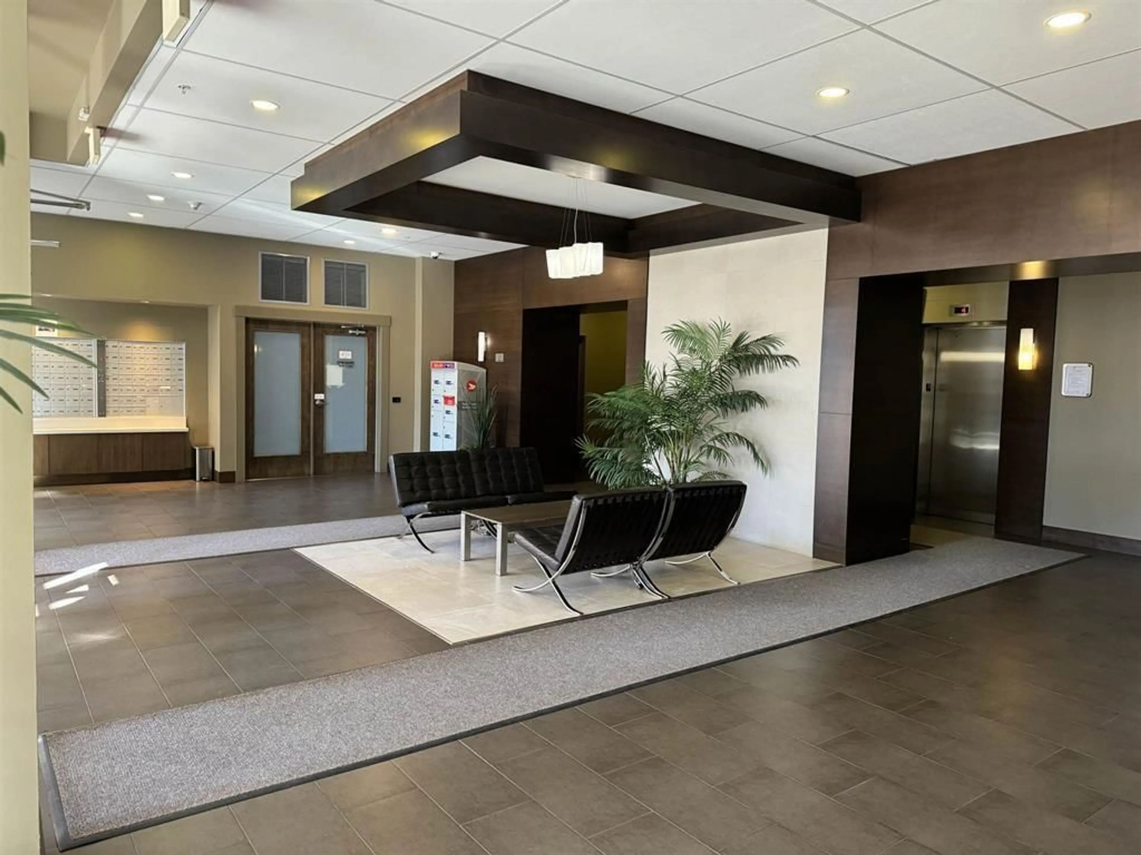 Indoor lobby, unknown floor for 1109 13399 104 AVENUE, Surrey British Columbia V3T0C9