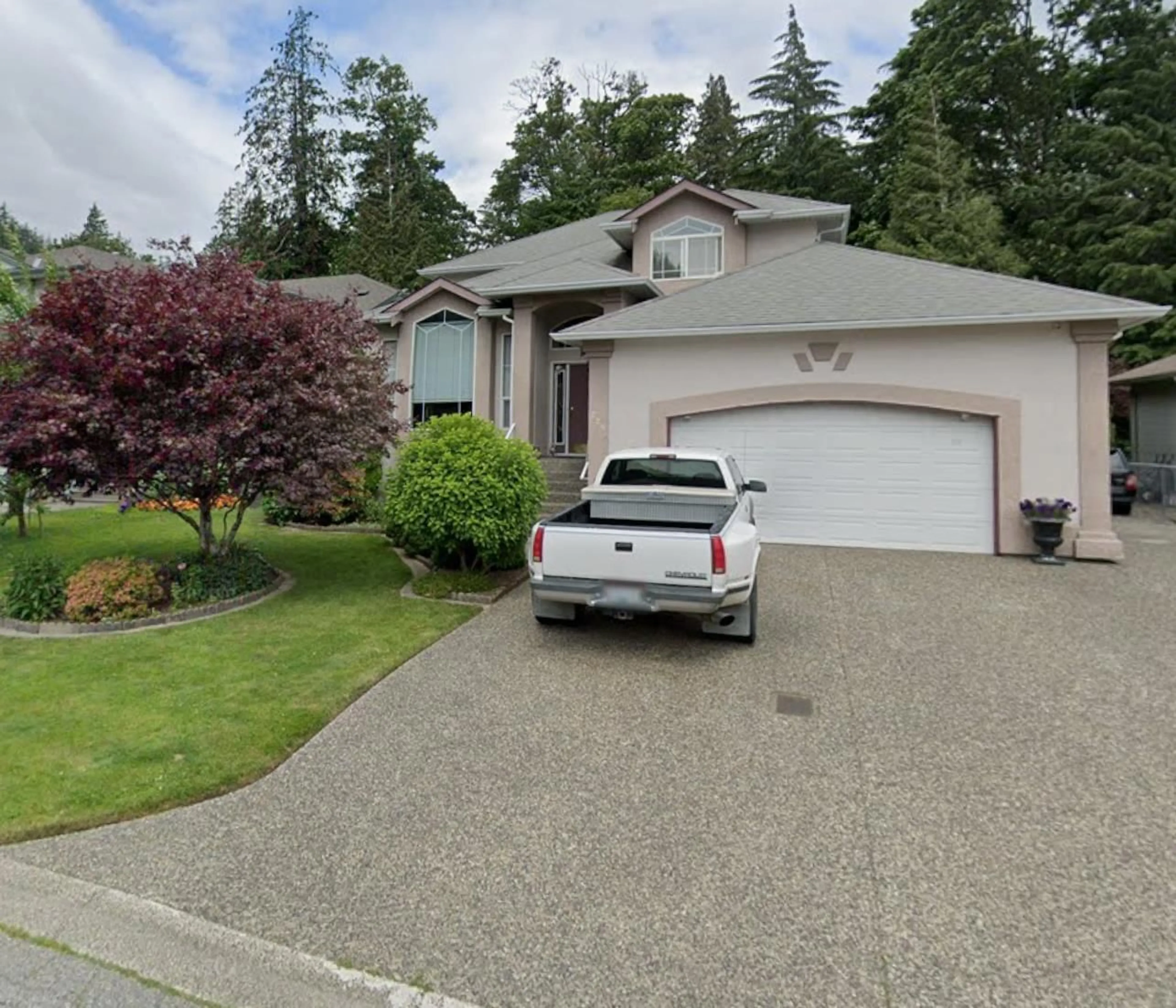 Frontside or backside of a home, the street view for 223 BALSAM AVENUE, Harrison Hot Springs British Columbia V0M1K0