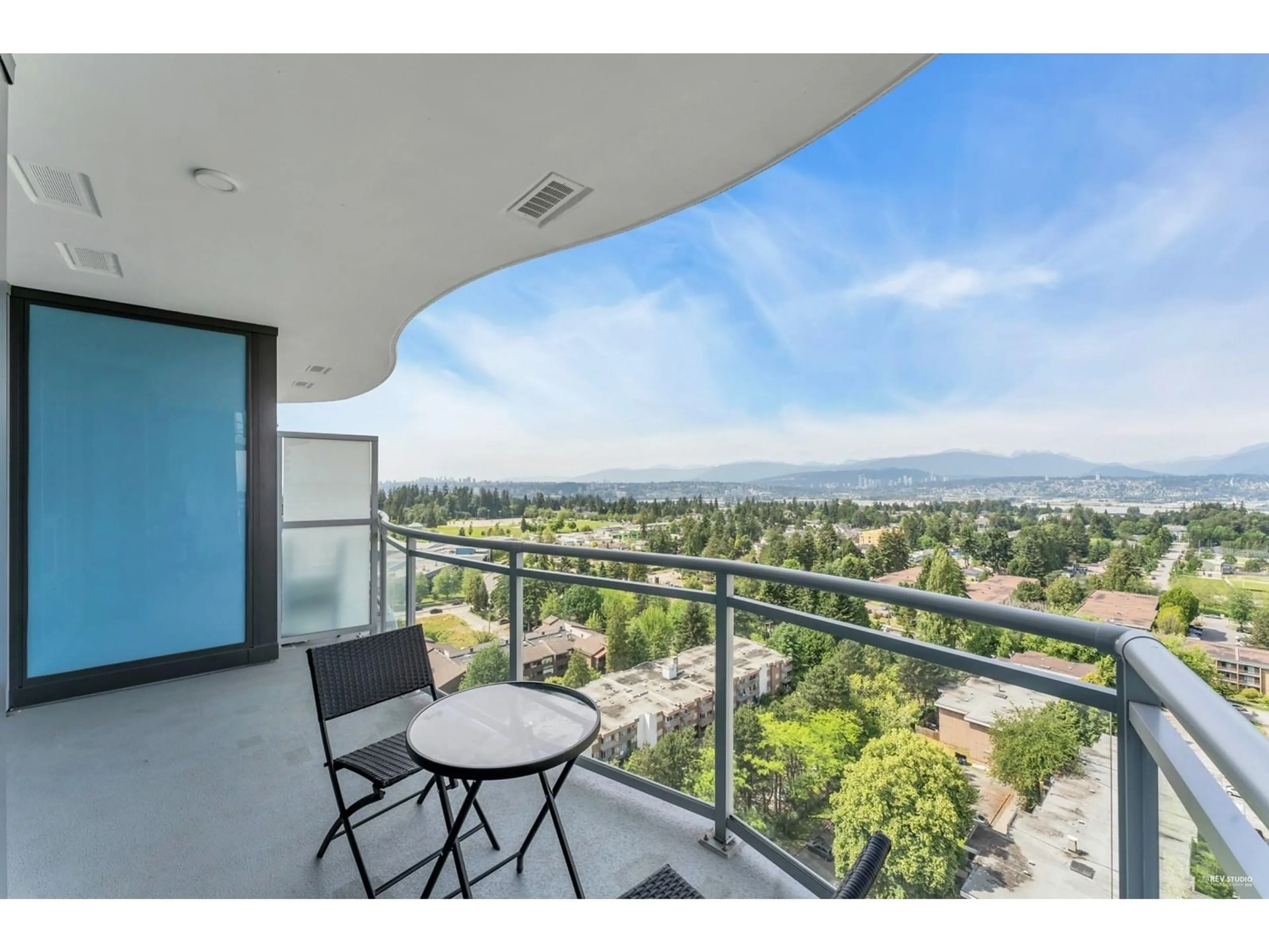 Balcony in the apartment, the view of mountain for 1902 13318 104 AVENUE, Surrey British Columbia V3T0R2