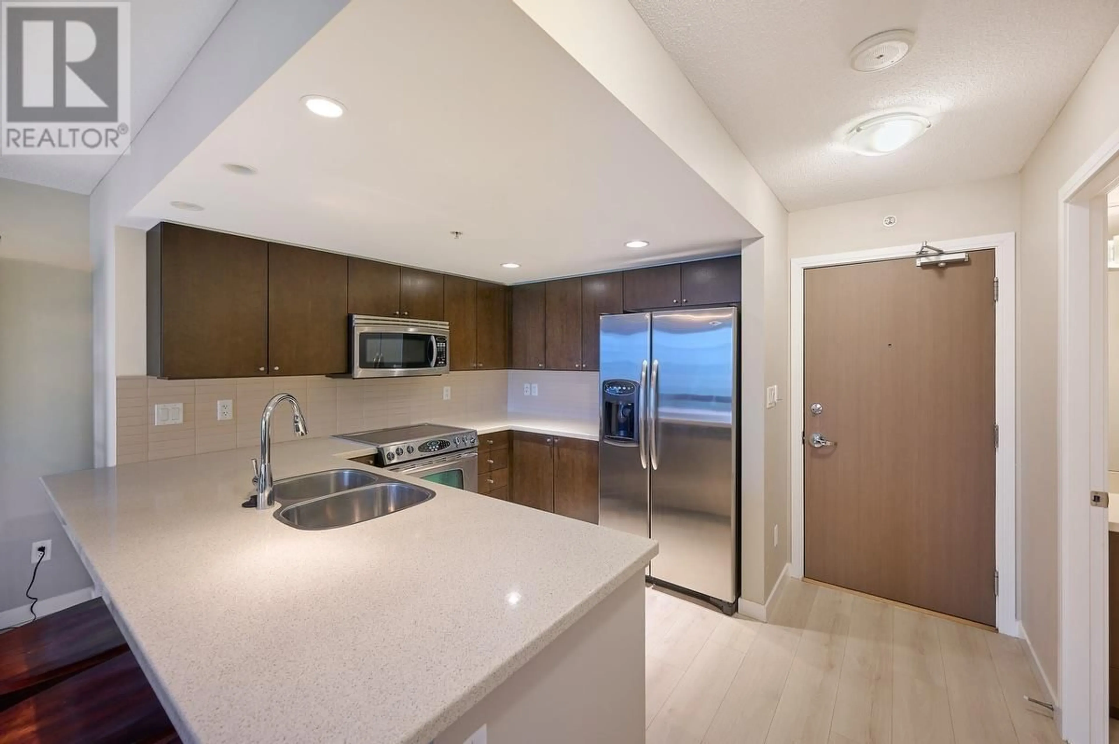 Kitchen, ceramic floors for 703 4400 BUCHANAN STREET, Burnaby British Columbia V5C0E3