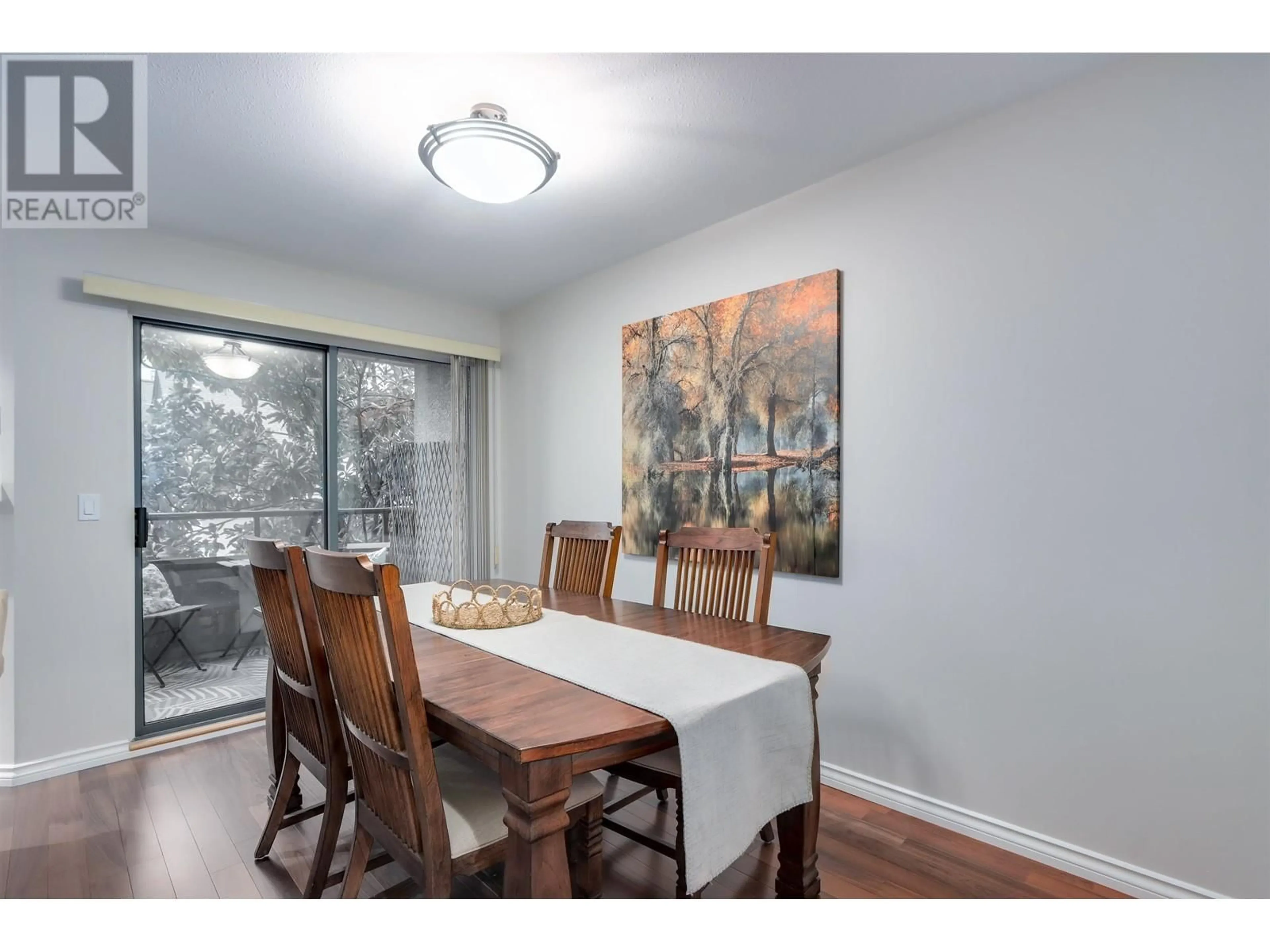 Dining room, wood floors for 17 2133 ST. GEORGES AVENUE, North Vancouver British Columbia V7L3K5