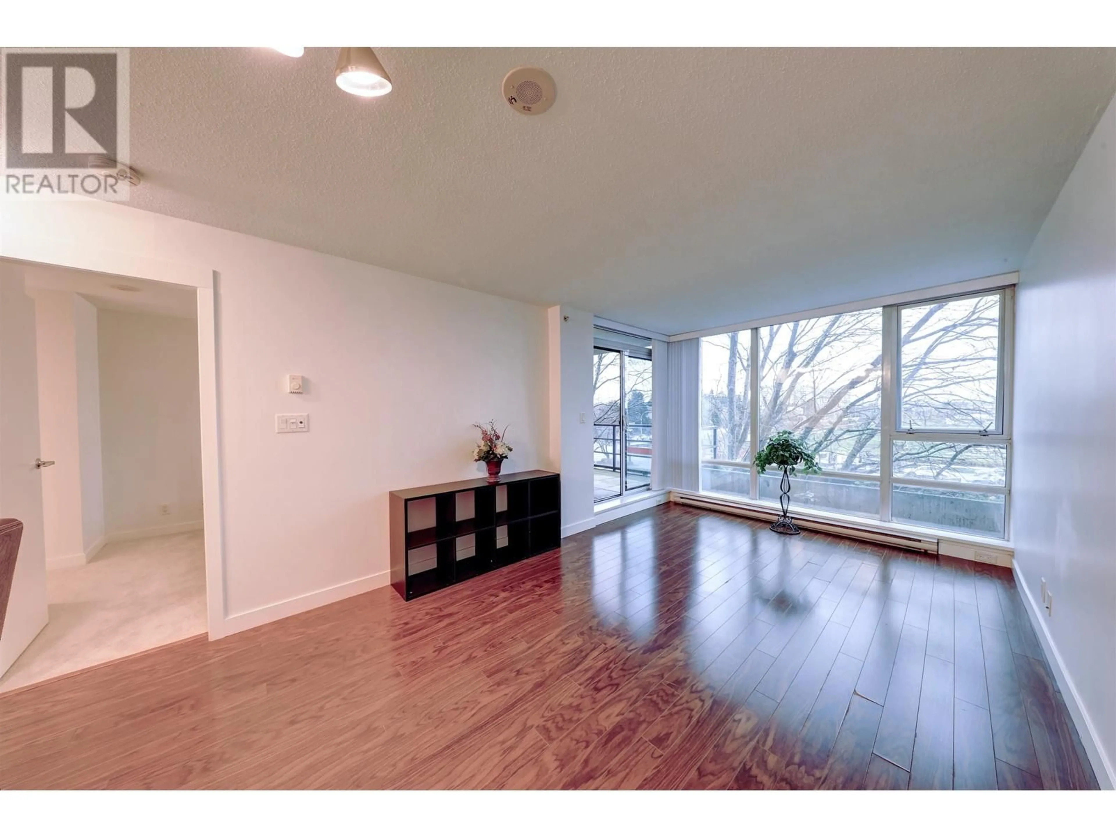 Other indoor space, wood floors for 306 9171 FERNDALE ROAD, Richmond British Columbia V6Y0A5