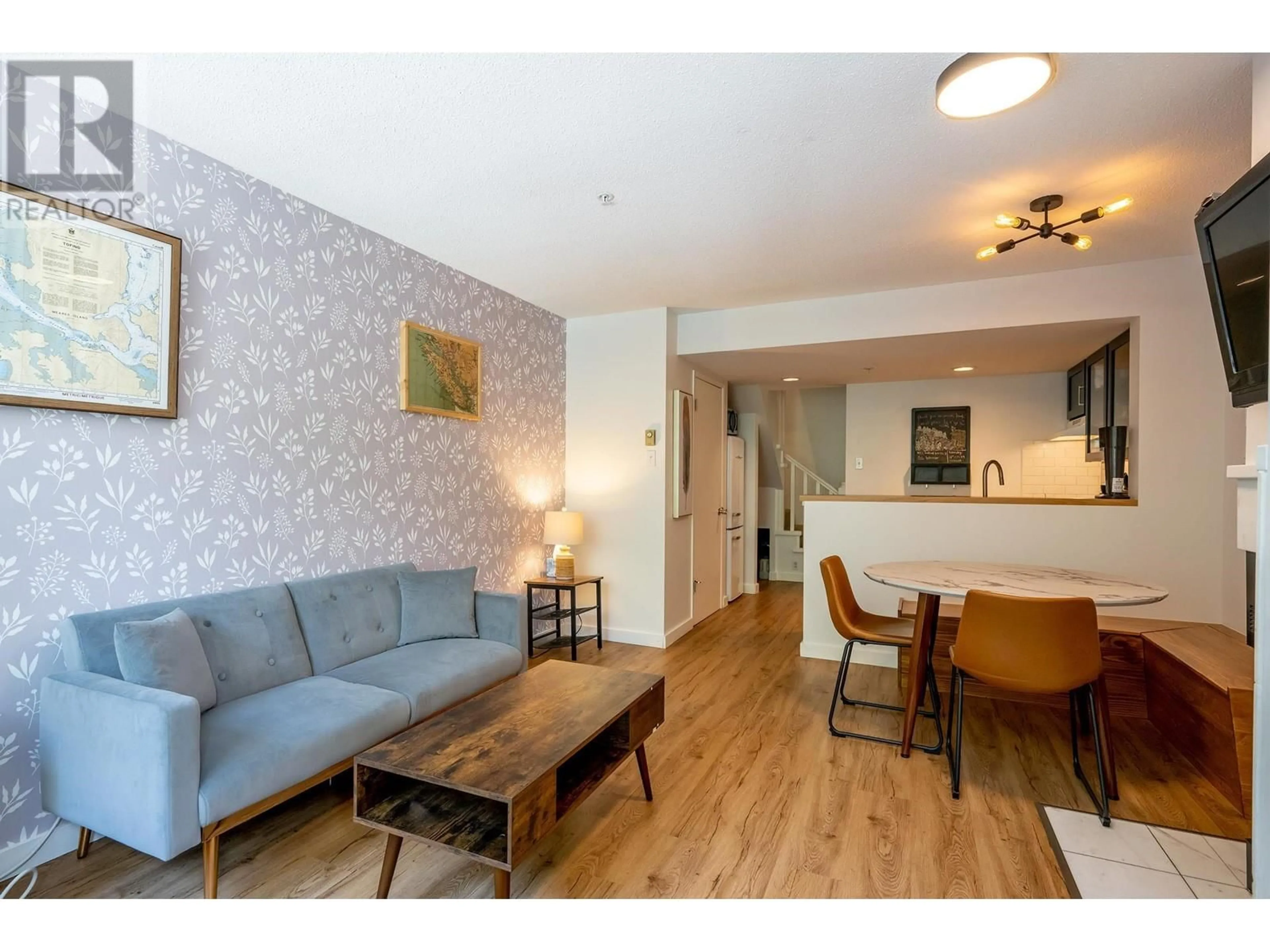 Living room with furniture, wood/laminate floor for 3 - 2101 WHISTLER ROAD, Whistler British Columbia V8E0R3