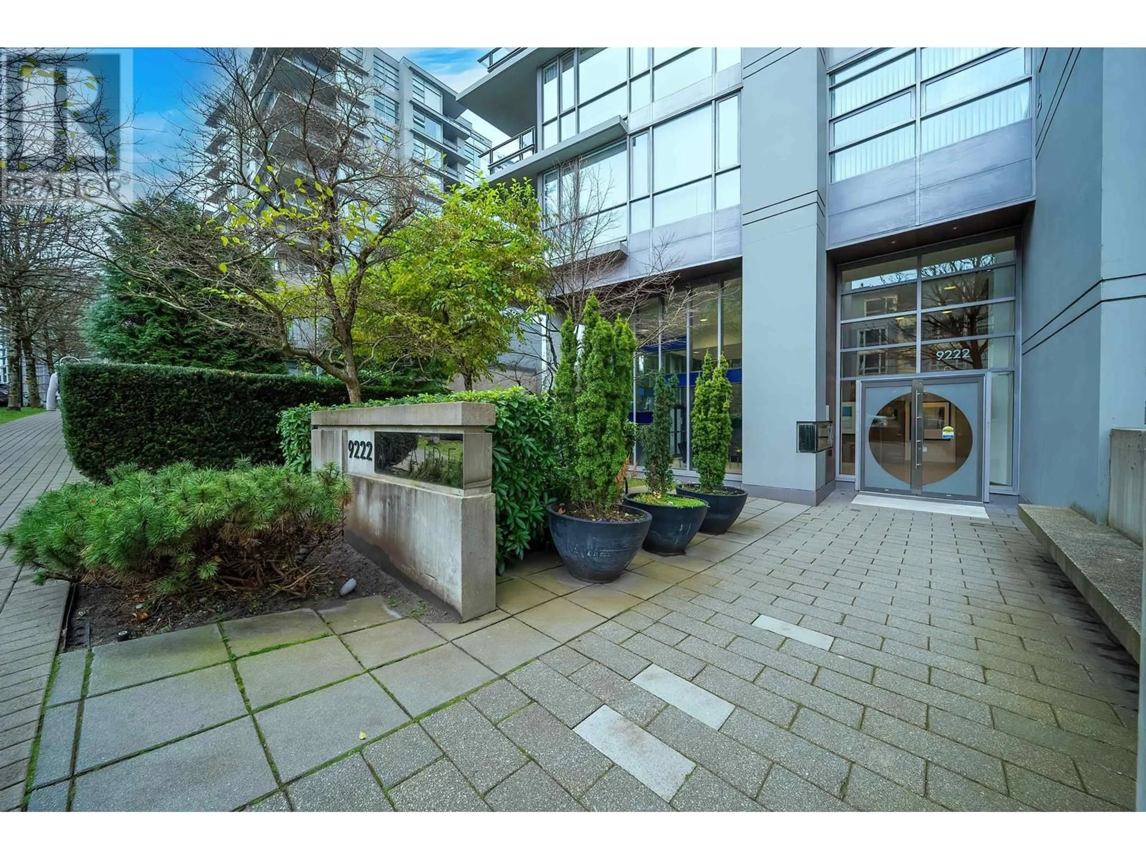 A pic from exterior of the house or condo, the front or back of building for 507 9222 UNIVERSITY CRESCENT, Burnaby British Columbia V5A0A6