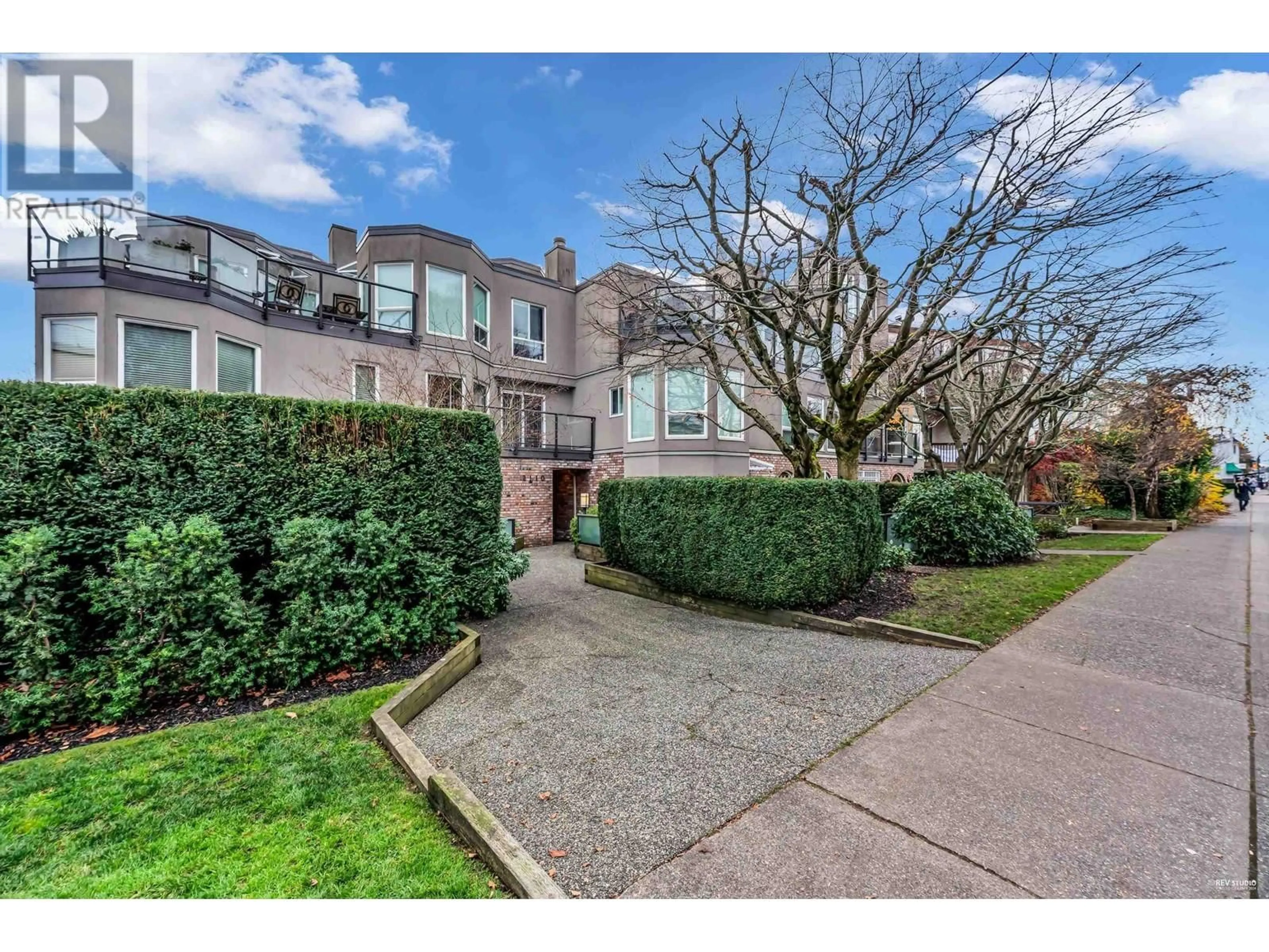 A pic from exterior of the house or condo, the street view for 306 2110 CORNWALL AVENUE, Vancouver British Columbia V6K1B4