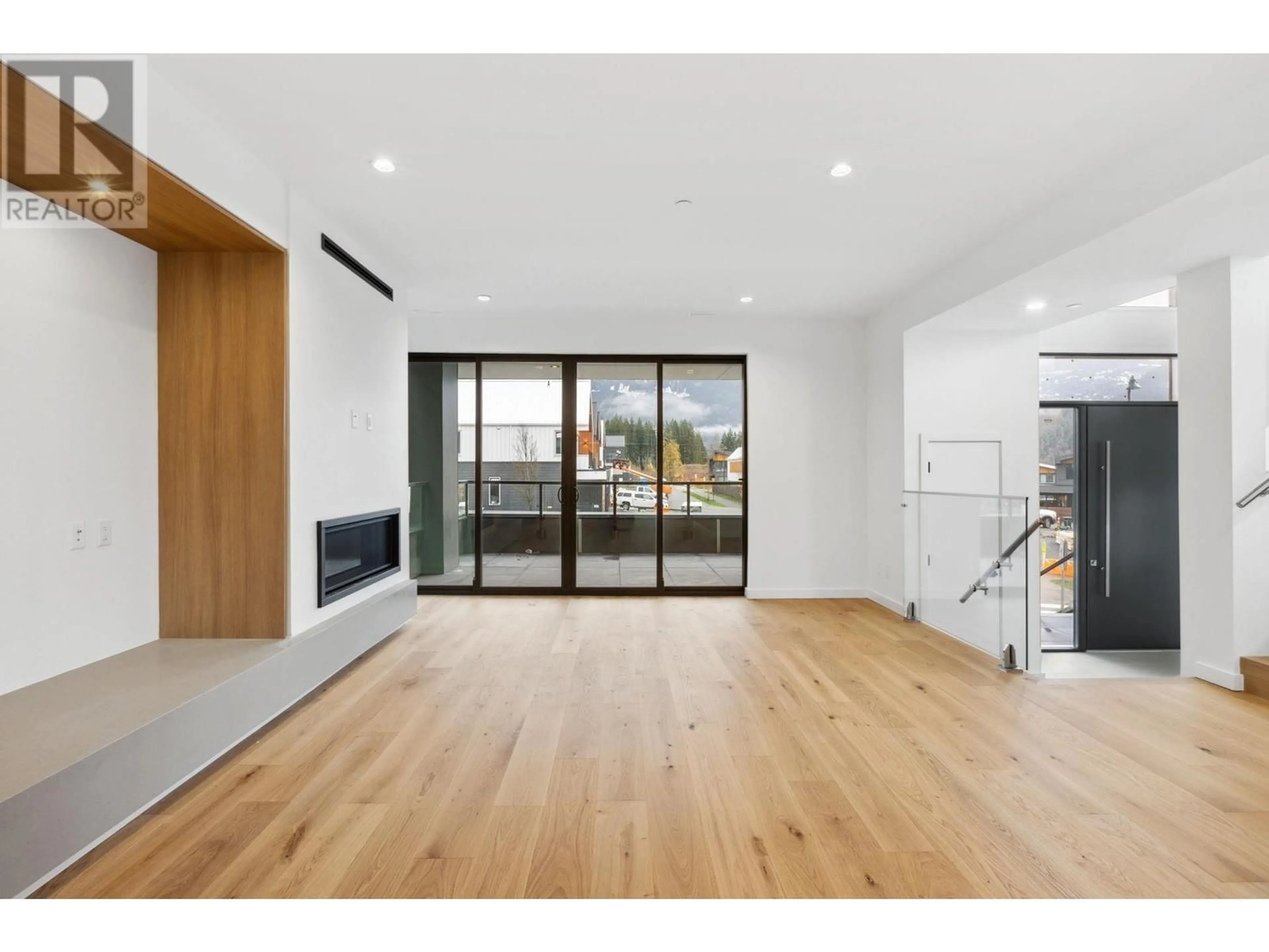 A pic of a room, wood floors for 2945 SNOWBERRY PLACE, Squamish British Columbia V8B1B1