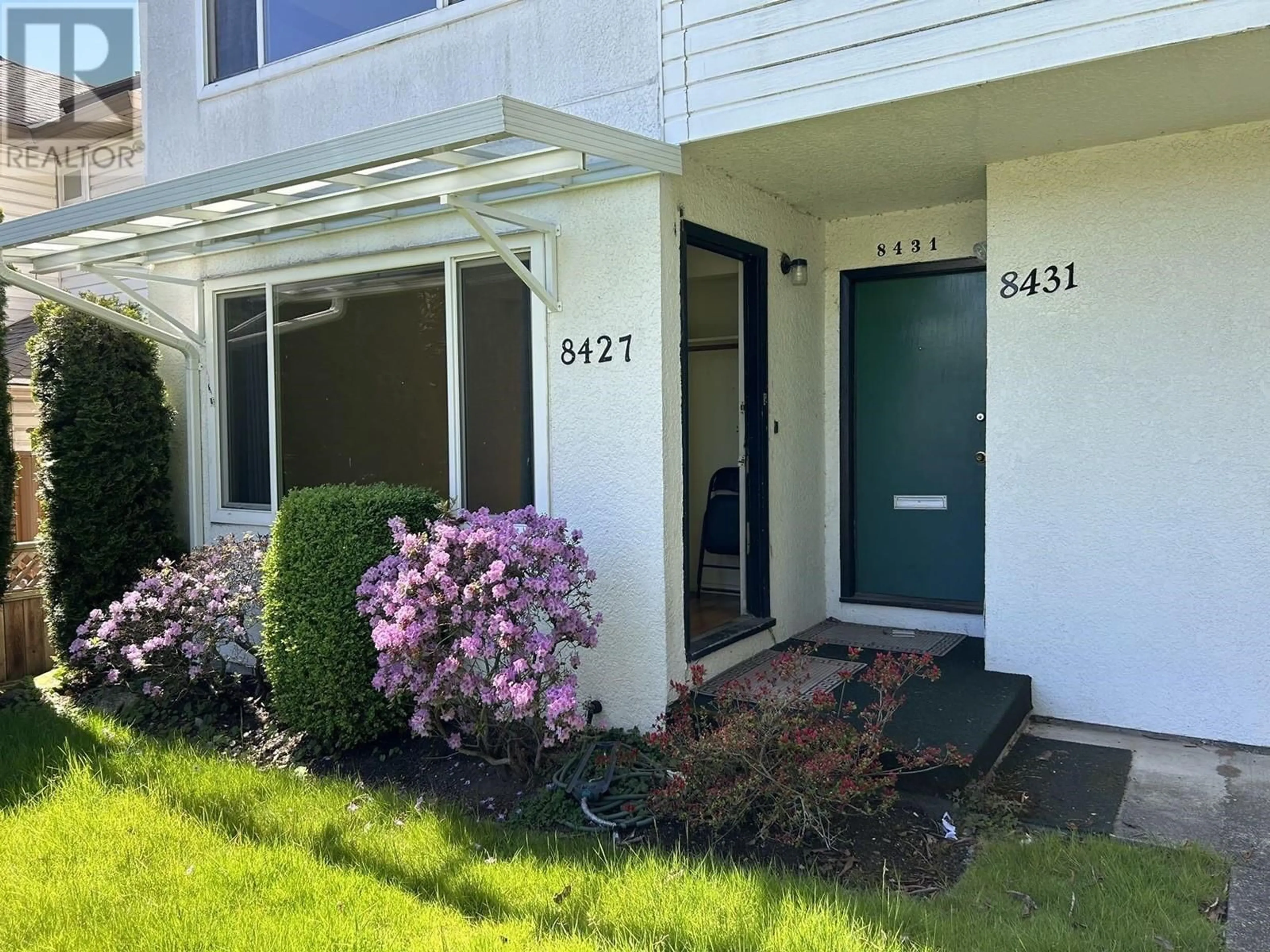 Indoor entryway for 8427- - 8431 SHAUGHNESSY STREET, Vancouver British Columbia V6P3Y1