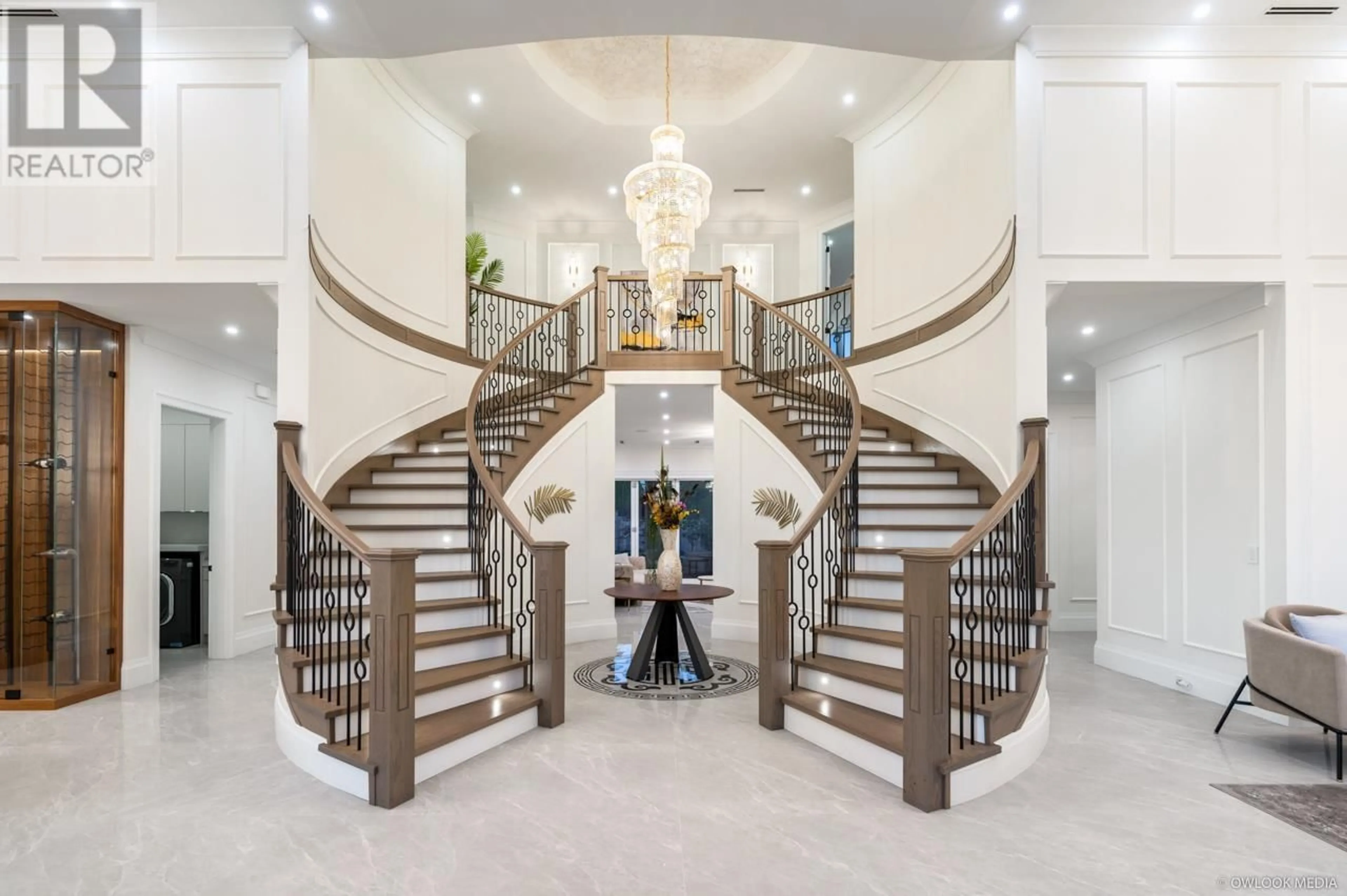 Indoor foyer, wood floors for 7180 LANGTON ROAD, Richmond British Columbia V7C4B2