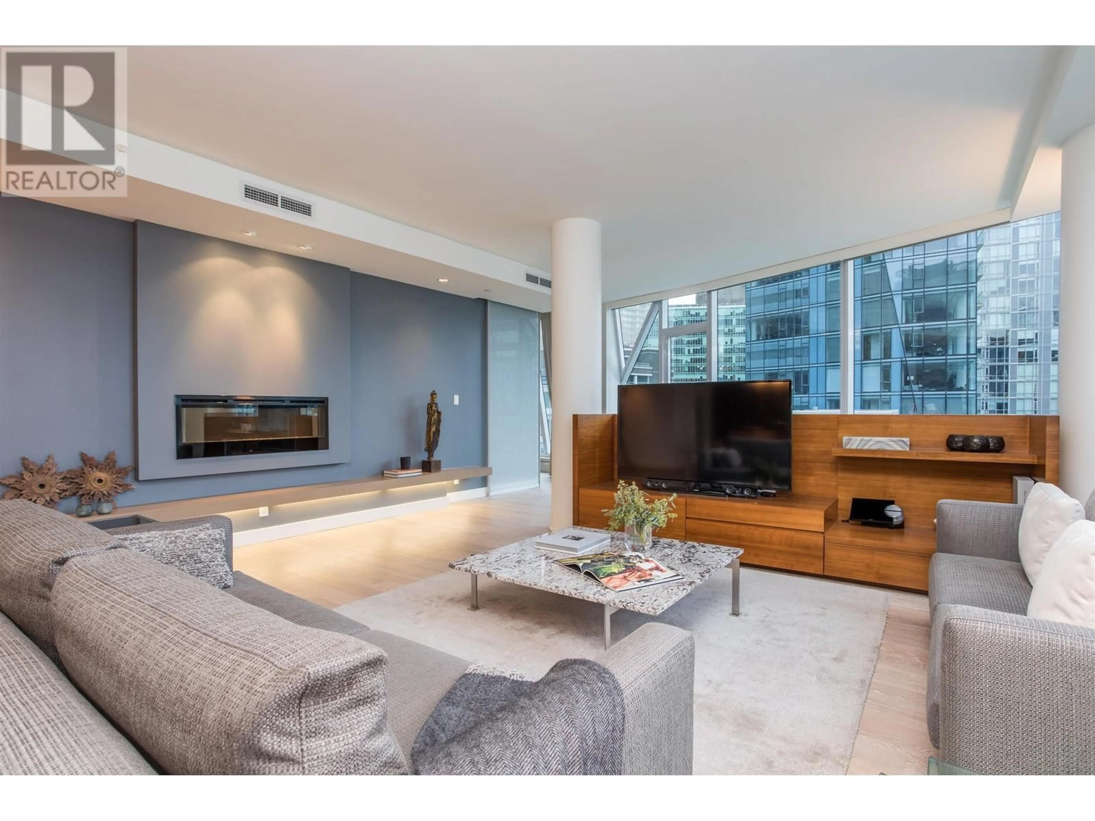 Living room, wood floors for 801 1409 W PENDER STREET, Vancouver British Columbia V6G2S3