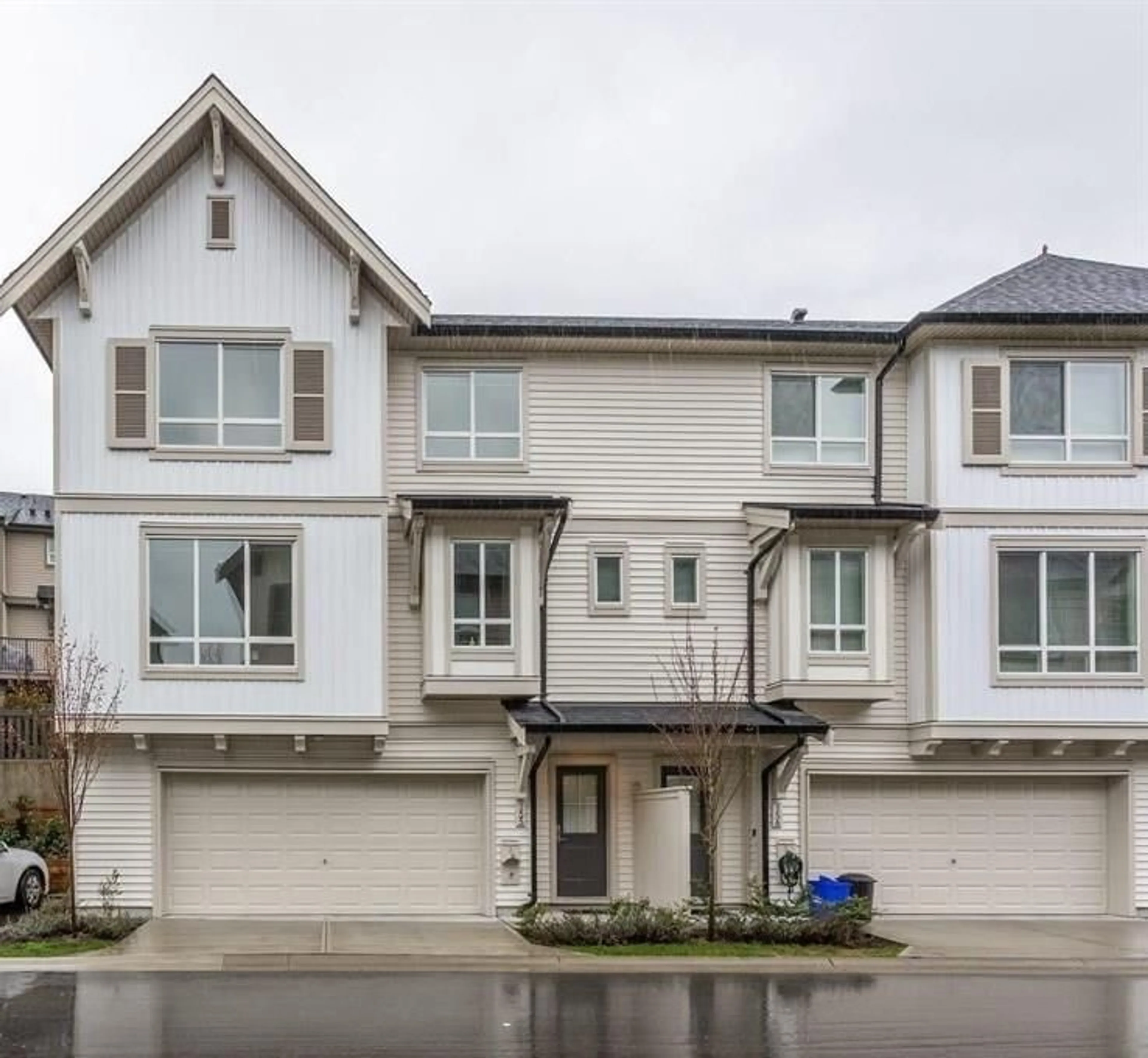 A pic from exterior of the house or condo, the street view for 155 30930 WESTRIDGE PLACE, Abbotsford British Columbia V2T0H6