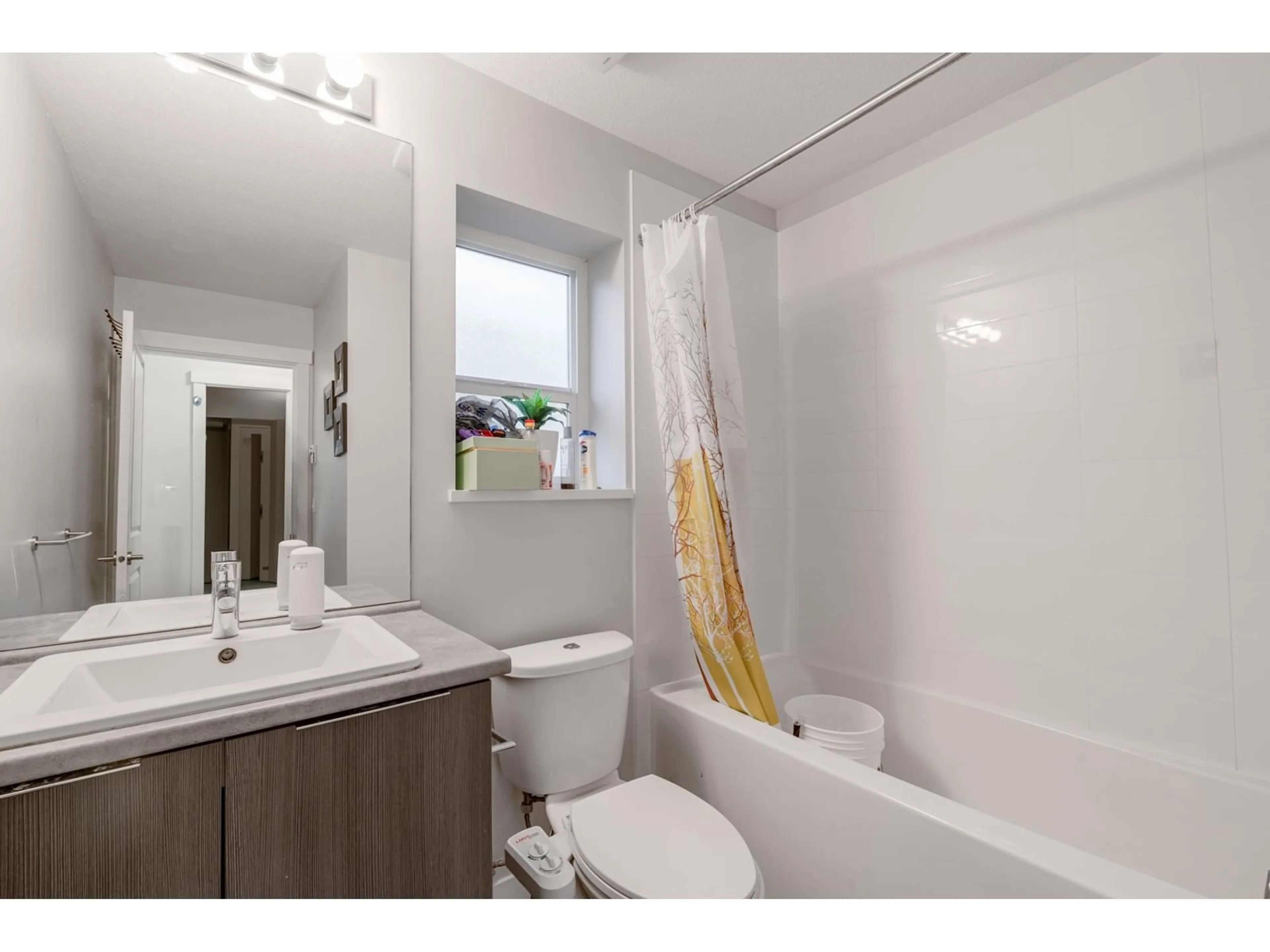 Standard bathroom for 155 30930 WESTRIDGE PLACE, Abbotsford British Columbia V2T0H6