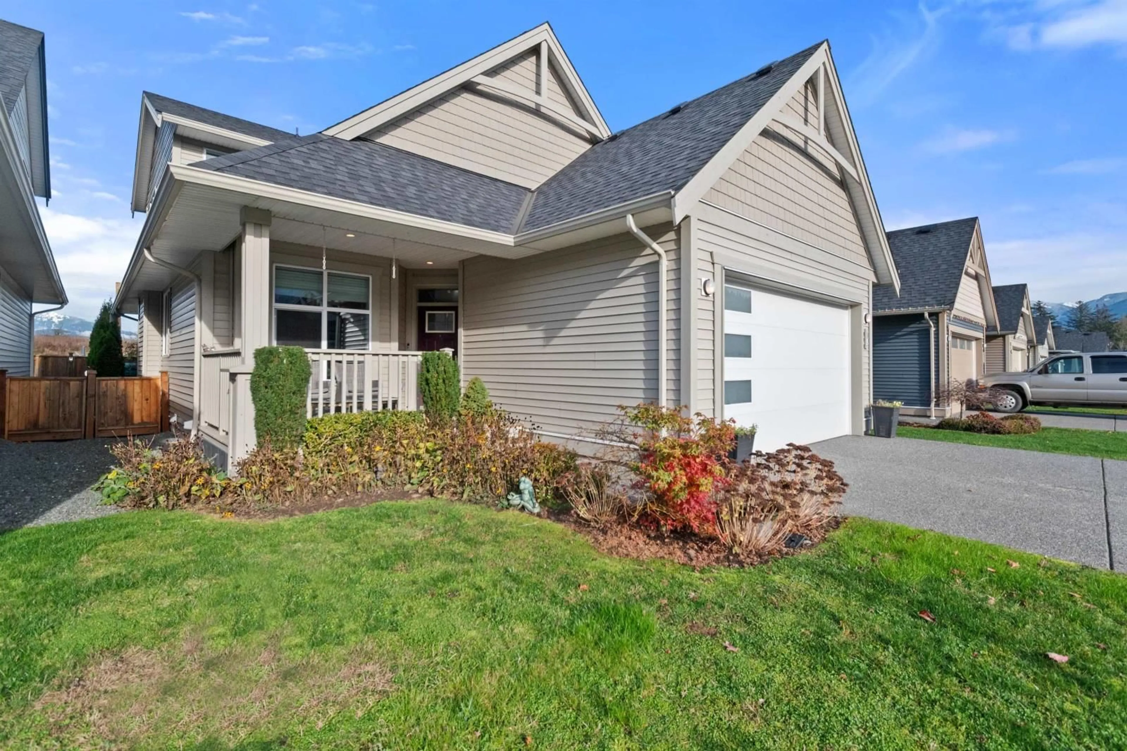 Frontside or backside of a home, cottage for 14 6211 CHILLIWACK RIVER ROAD, Chilliwack British Columbia V2R6A7