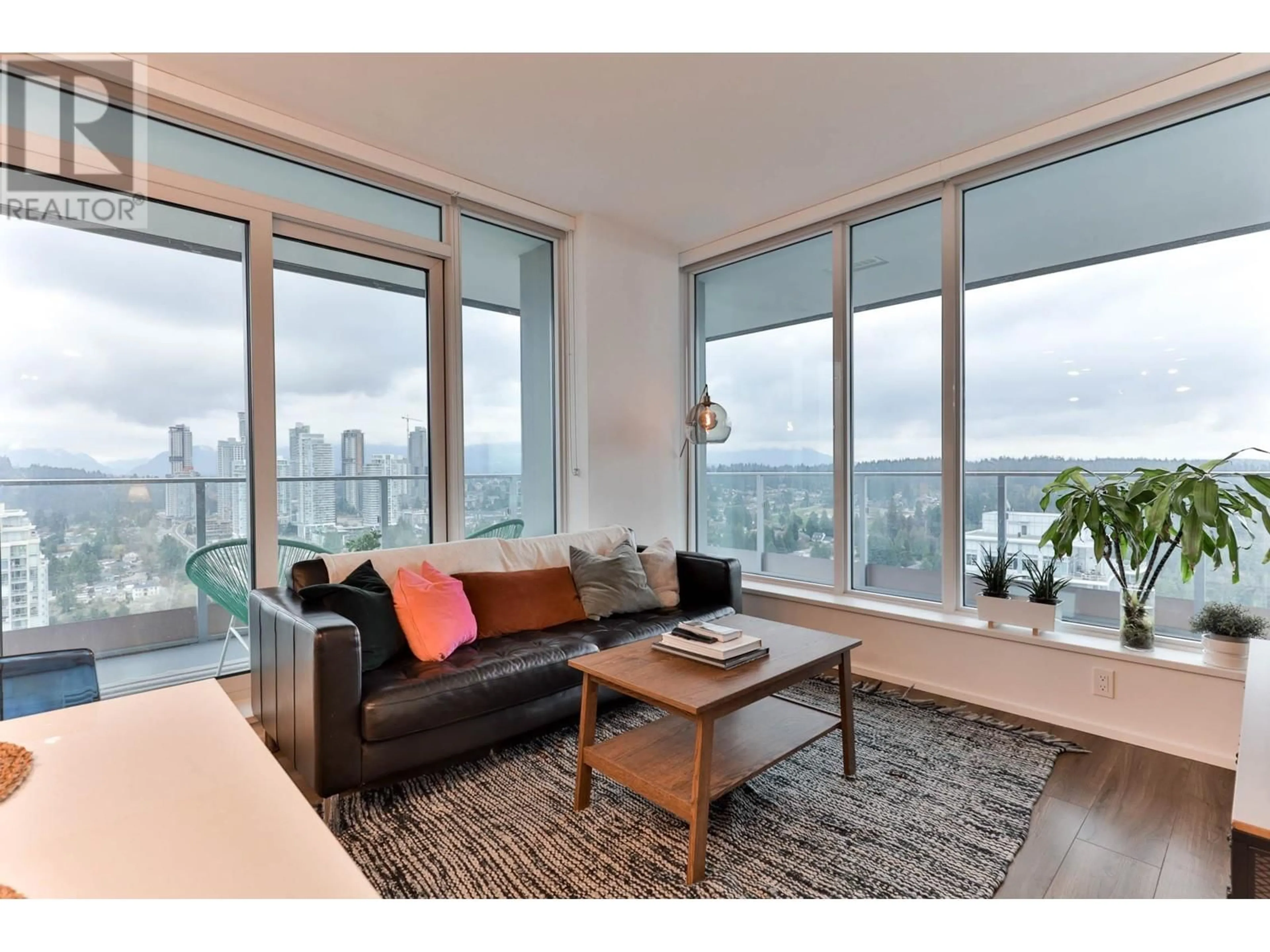 Living room, wood floors for 3601 3809 EVERGREEN PLACE, Burnaby British Columbia V3J0M1