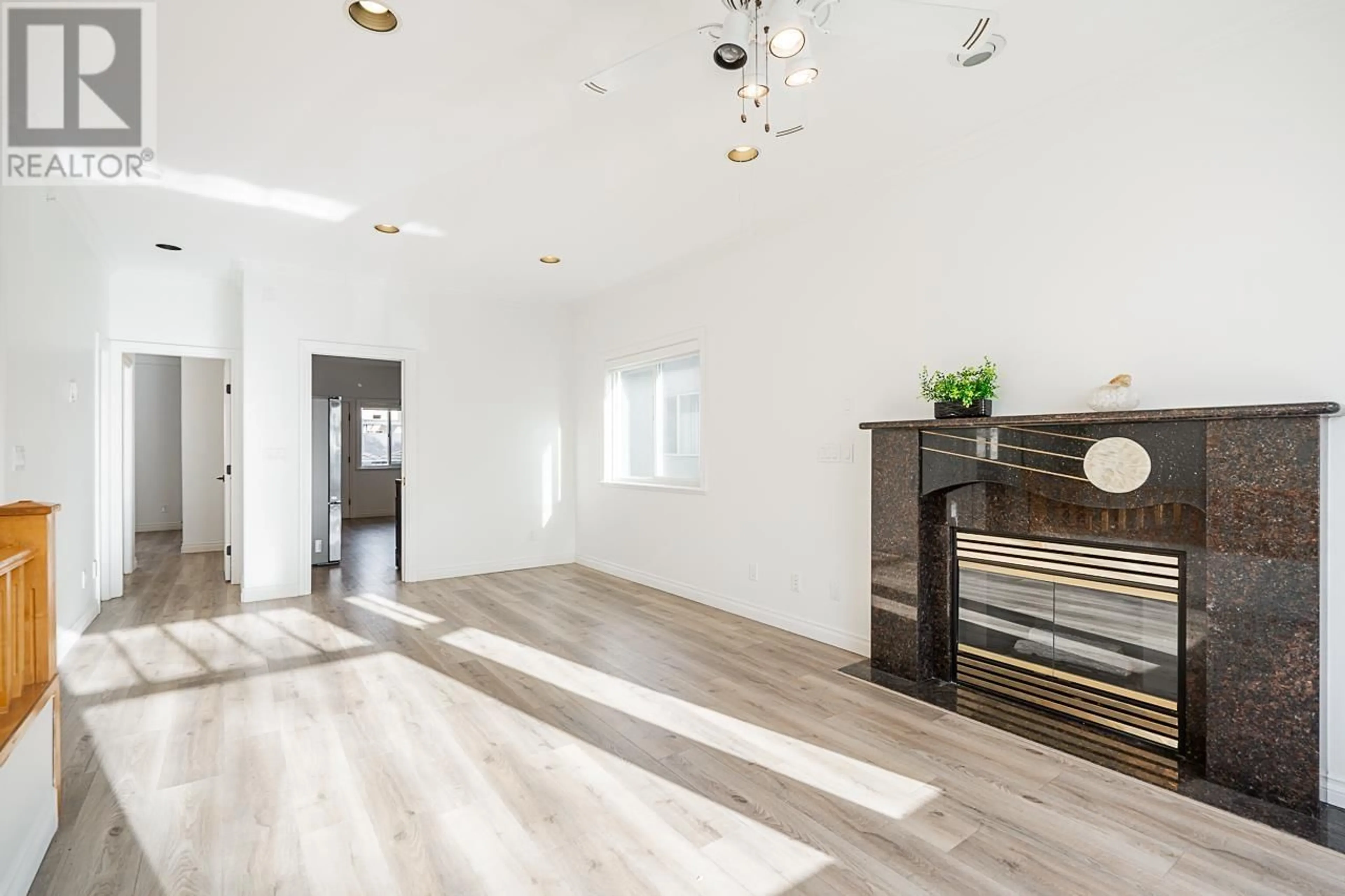 Indoor entryway, wood floors for 1085 E 62 AVENUE, Vancouver British Columbia V5X2H1