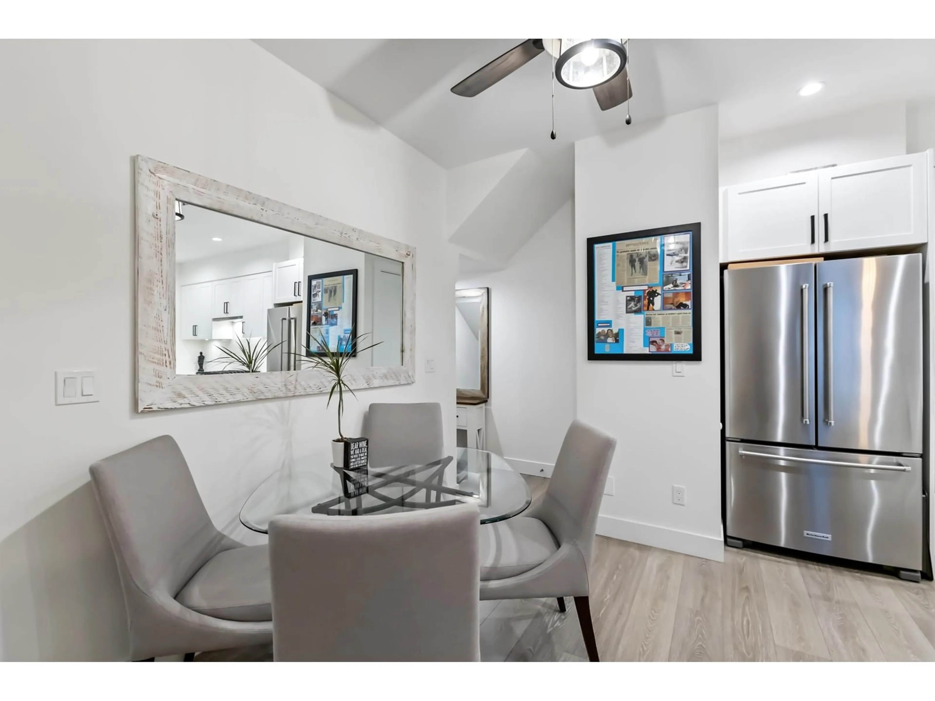 Dining room, wood floors for 157 16433 19 AVENUE, Surrey British Columbia V3Z0Z1