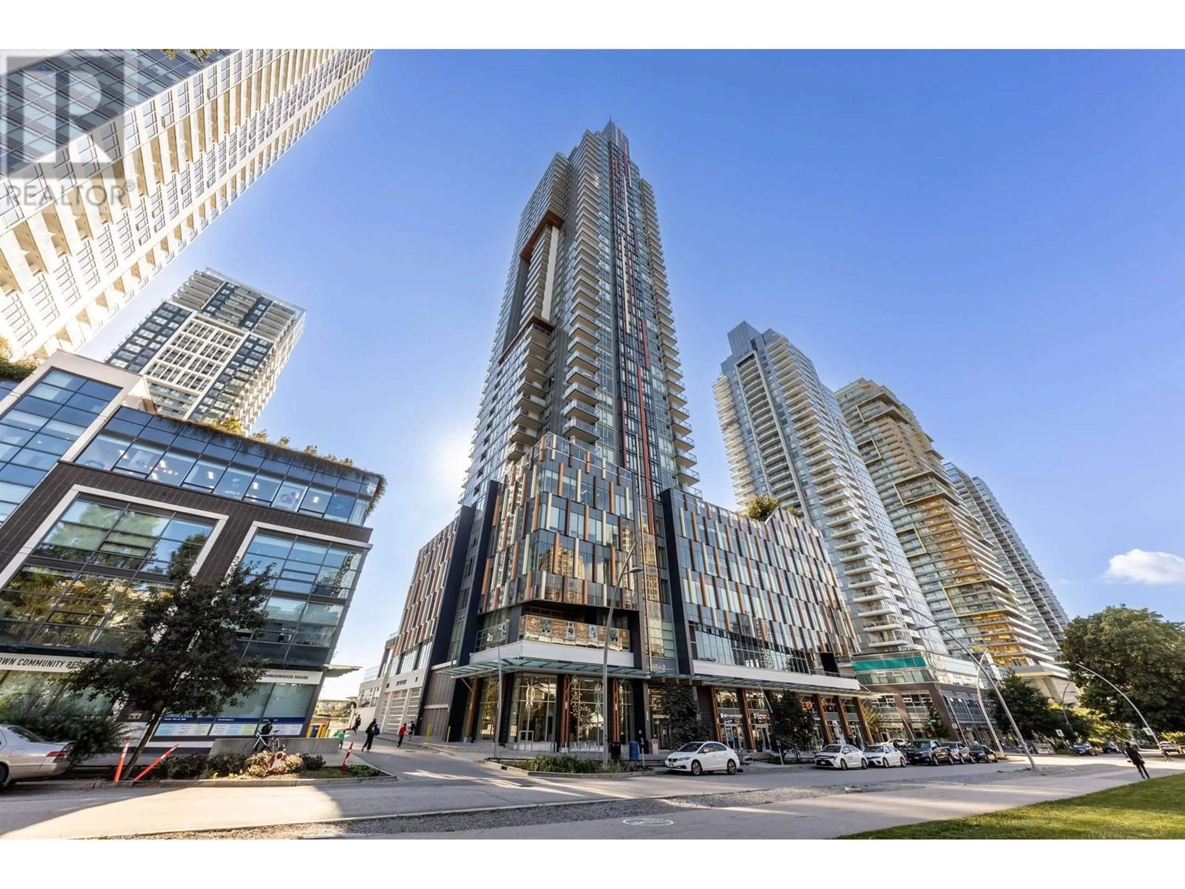 Indoor foyer for 3703 - 4458 BERESFORD STREET, Burnaby British Columbia V5H0J1