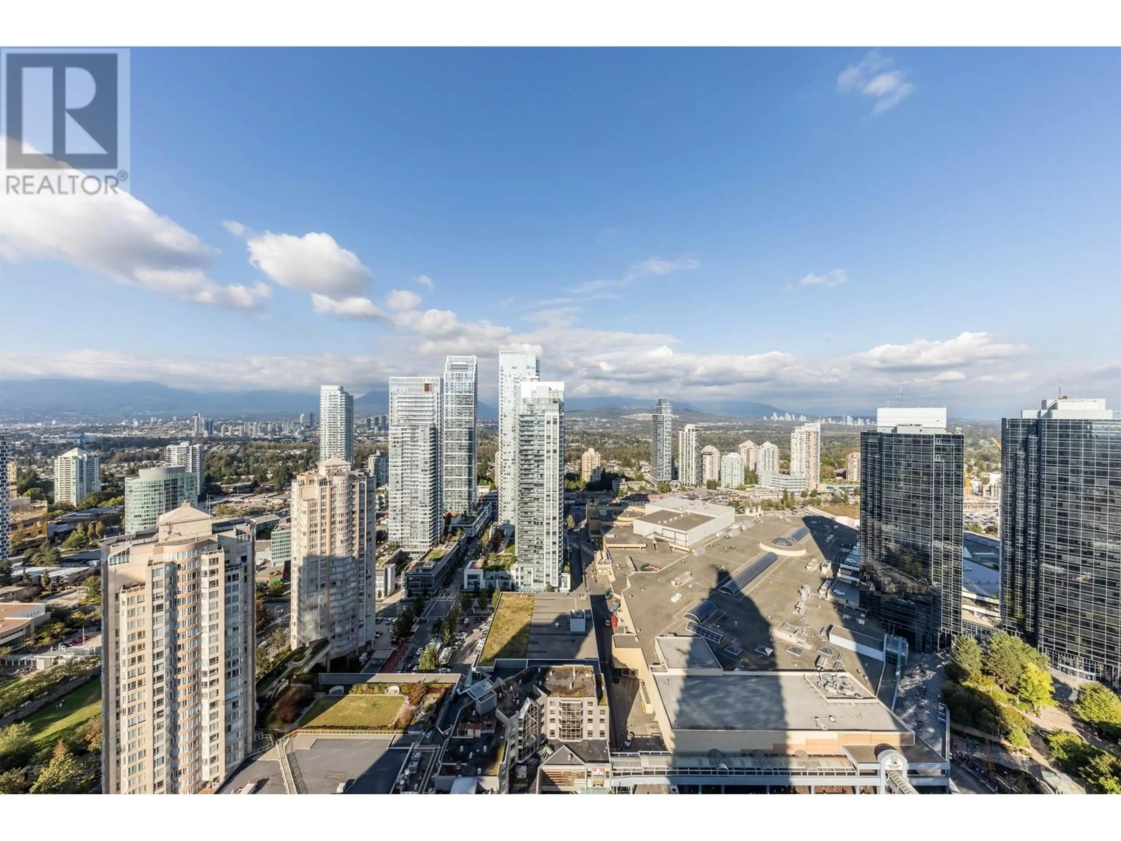 A pic from outside/outdoor area/front of a property/back of a property/a pic from drone, city buildings view from balcony for 3703 - 4458 BERESFORD STREET, Burnaby British Columbia V5H0J1