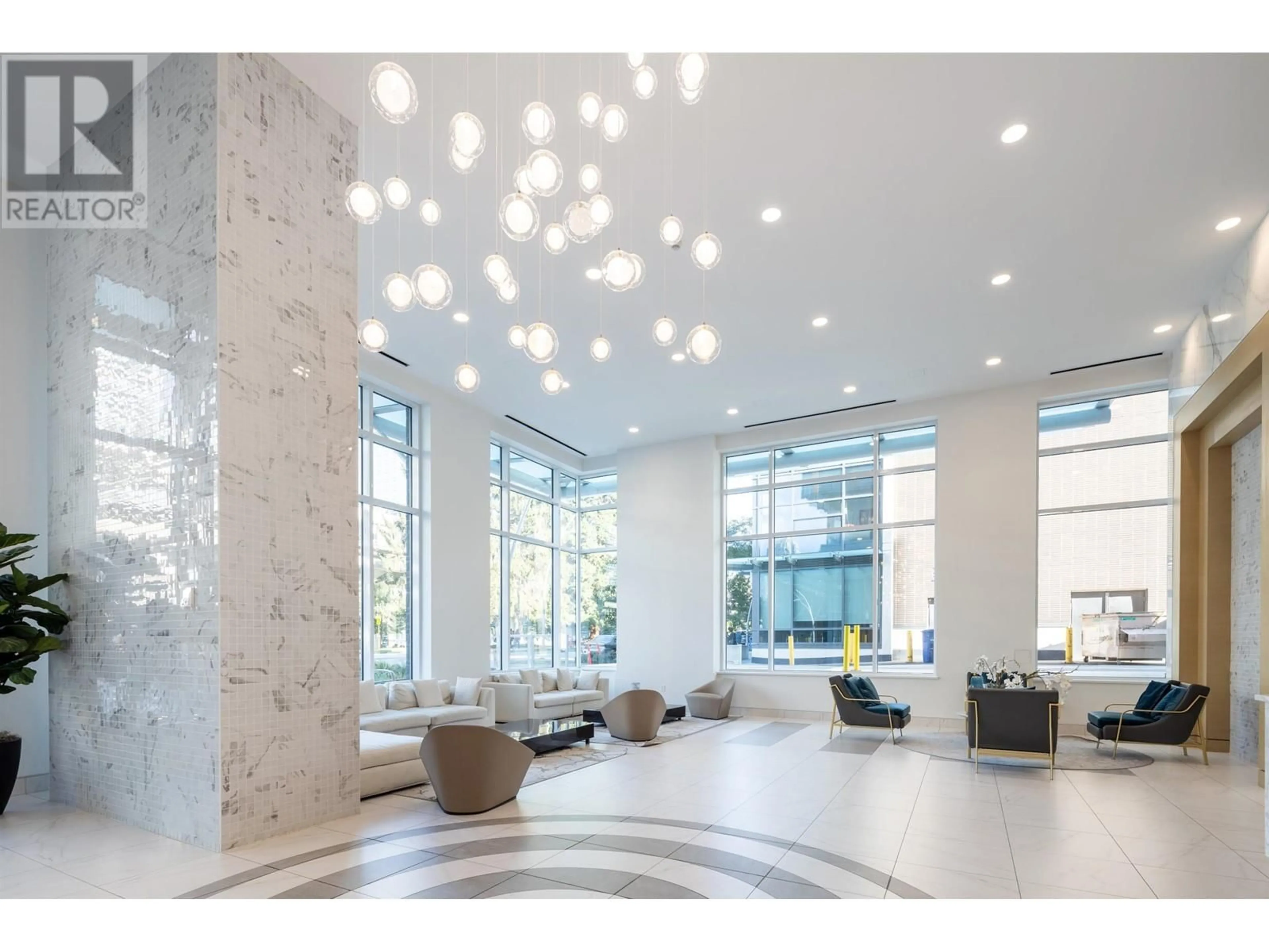 Indoor lobby, ceramic floors for 3703 4458 BERESFORD STREET, Burnaby British Columbia V5H0J1