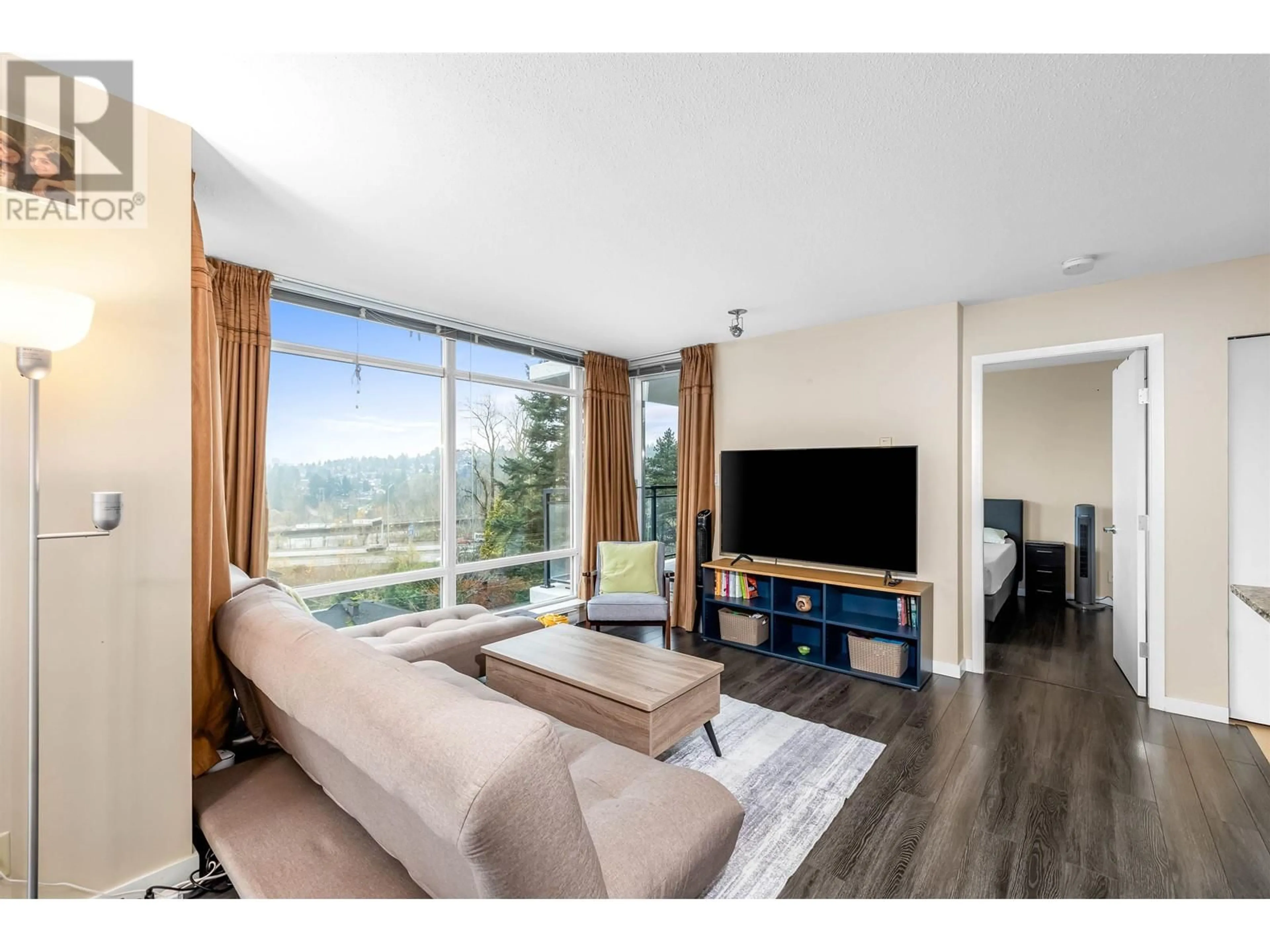 Living room, wood floors for 601 555 DELESTRE AVENUE, Coquitlam British Columbia V3K0A9