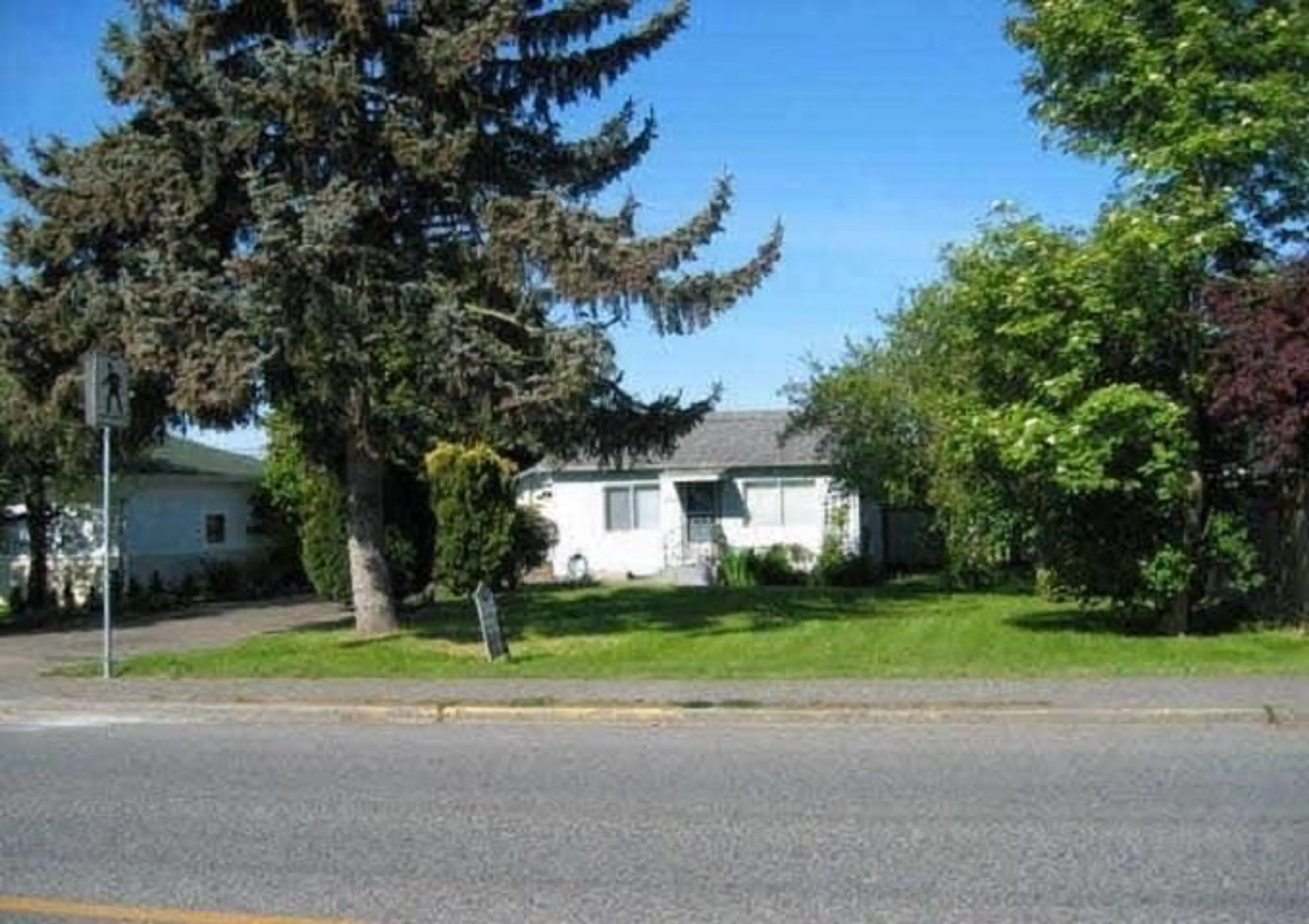 Frontside or backside of a home, cottage for 9405 BROADWAY STREET, Chilliwack British Columbia V2P5T8