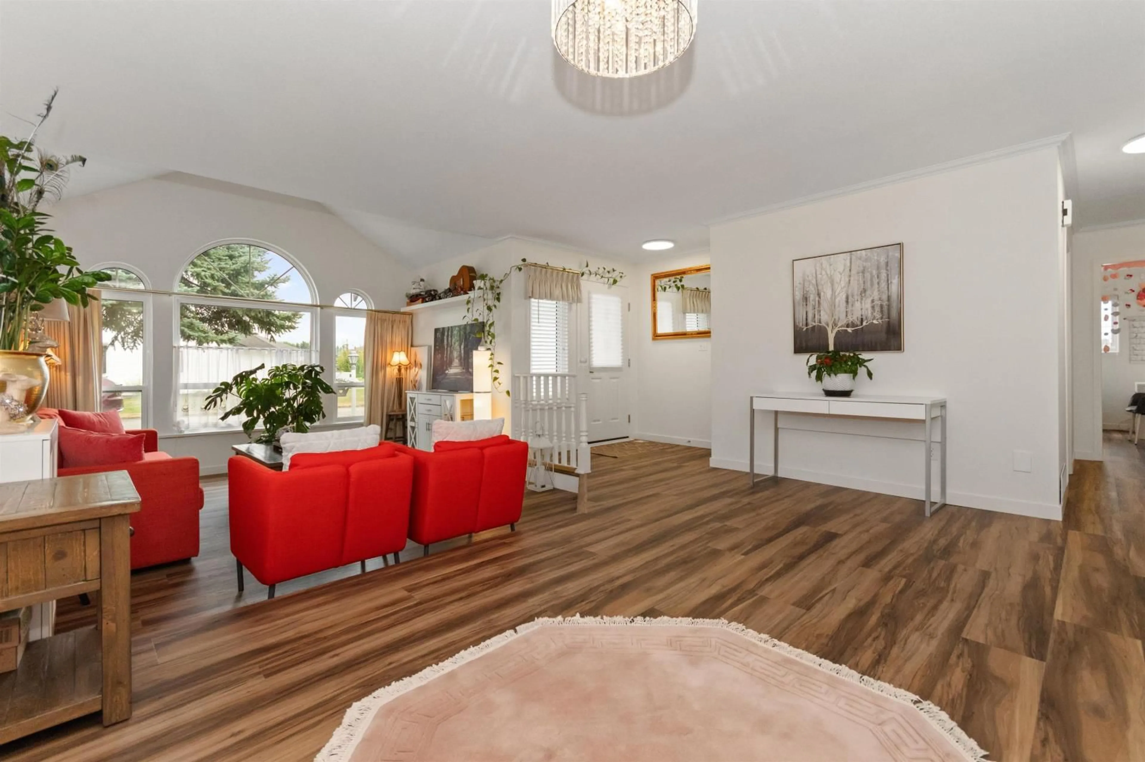 Living room, wood floors for 7265 MEADOWLARK STREET|Sardis West Vedde, Chilliwack British Columbia V2R2X1